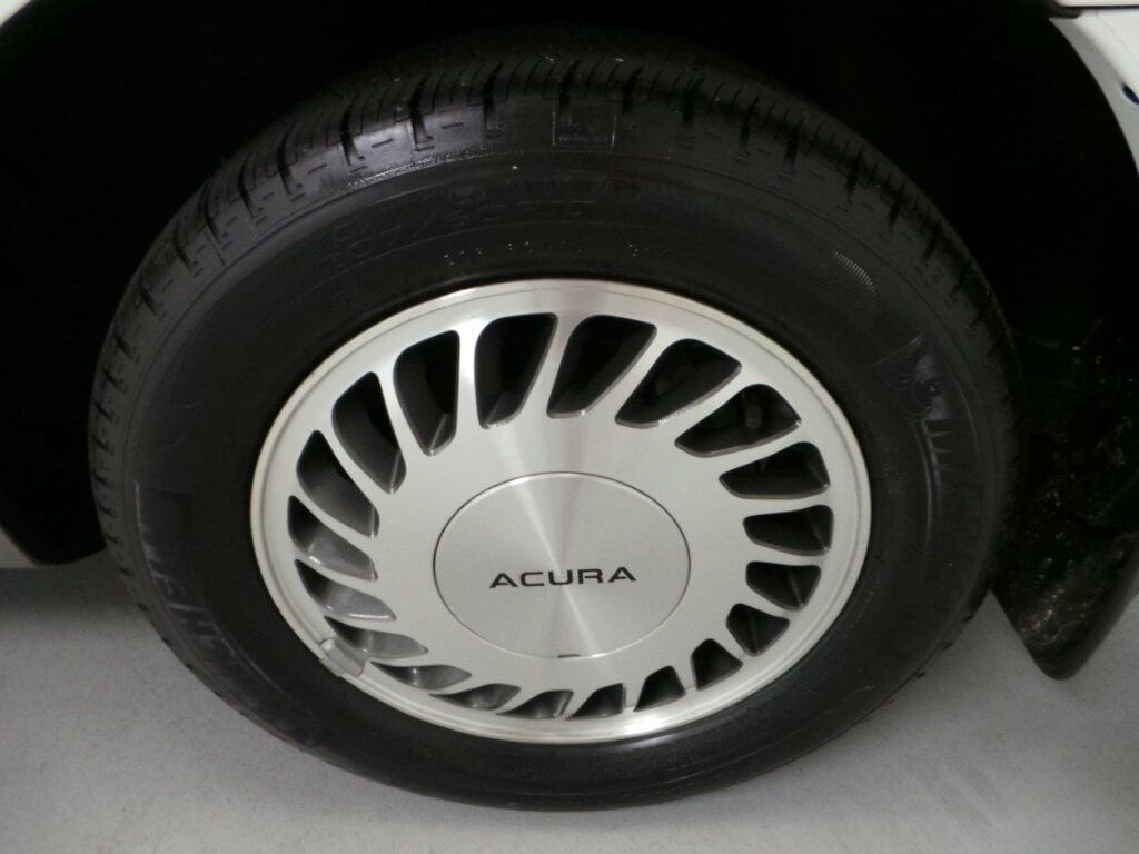 1990 Acura Legend 42