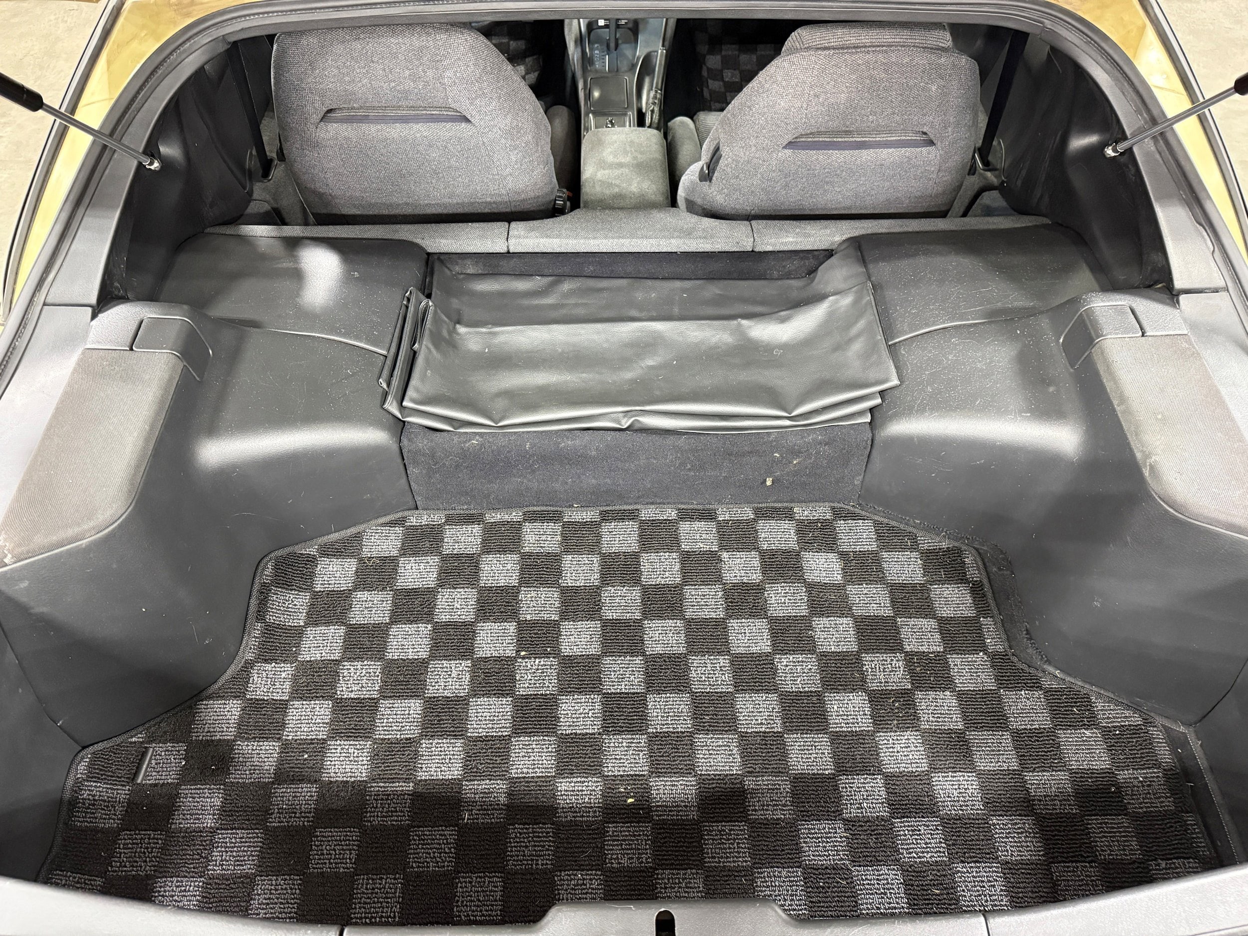 1990 Nissan 300ZX 42