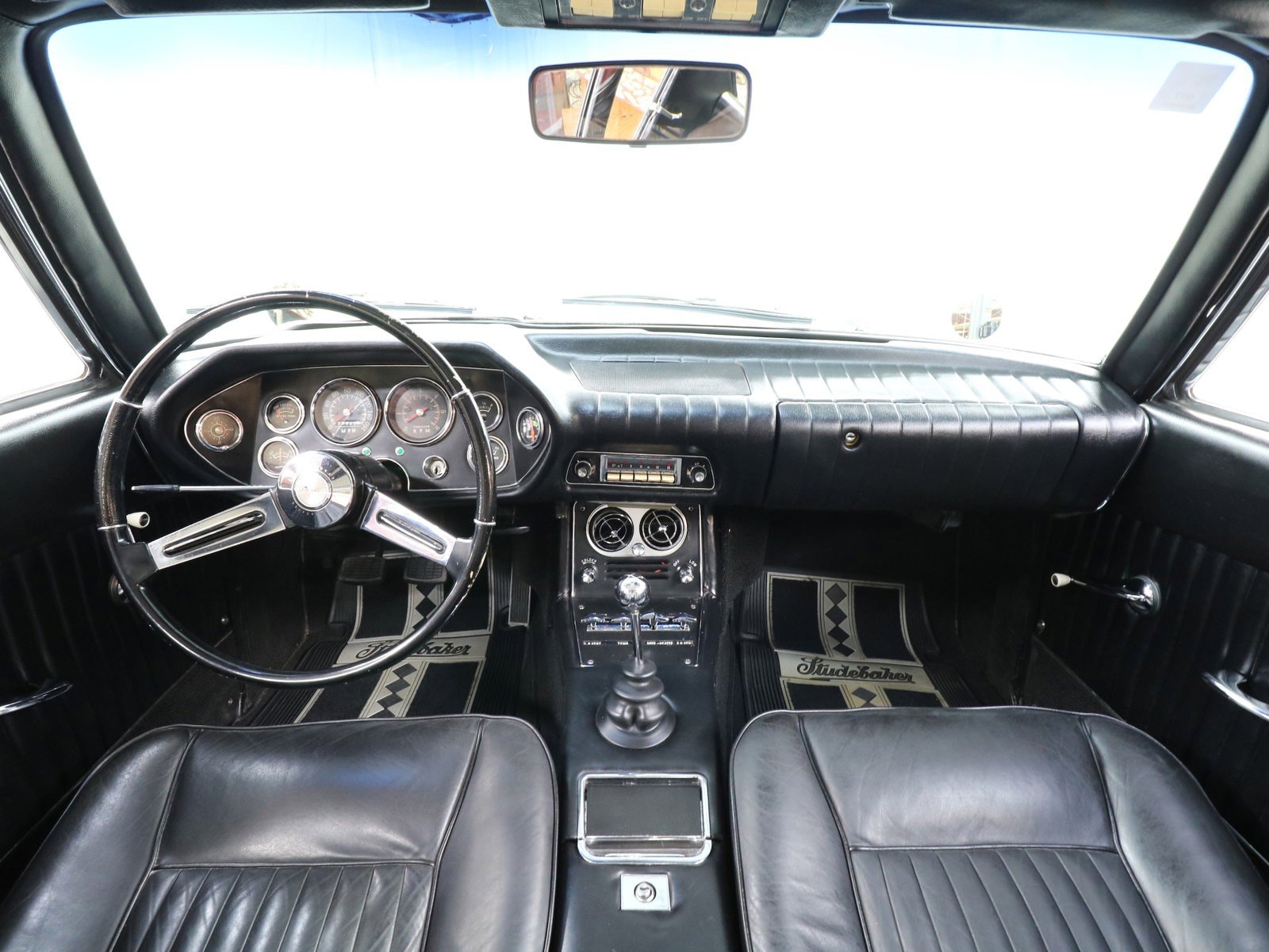 1963 Studebaker Avanti 53
