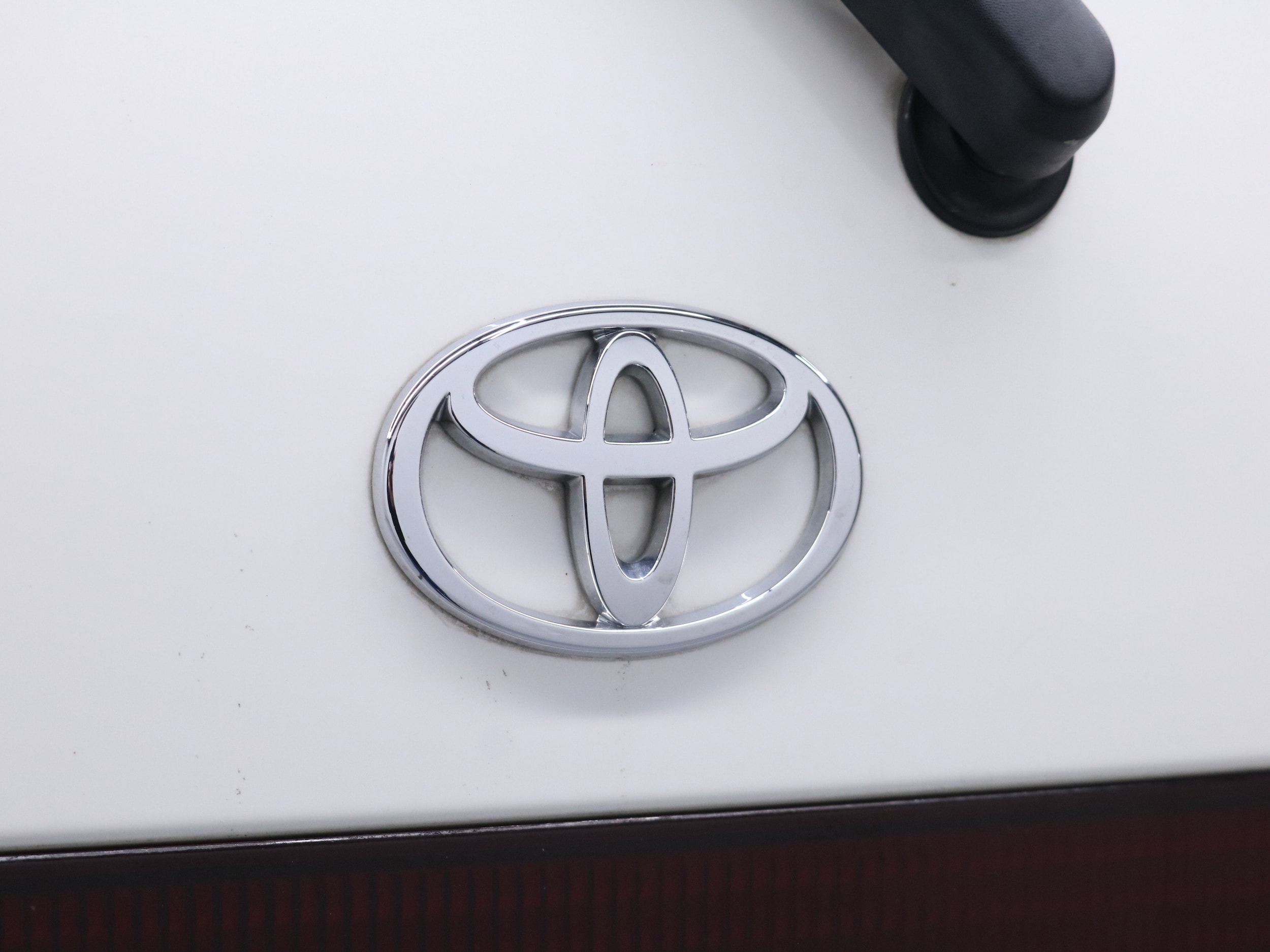 2000 Toyota Estima 64