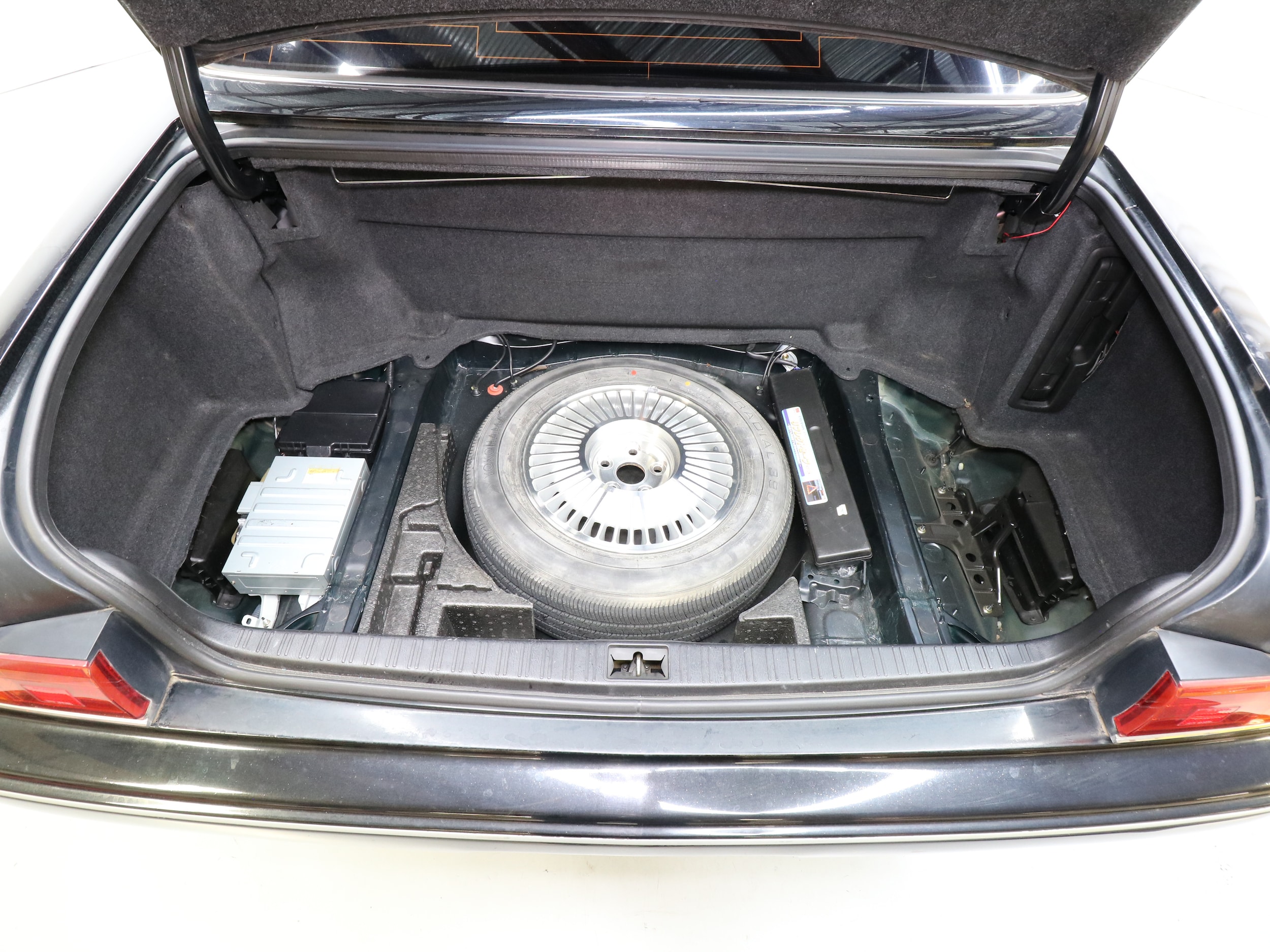 1997 Toyota Century 27