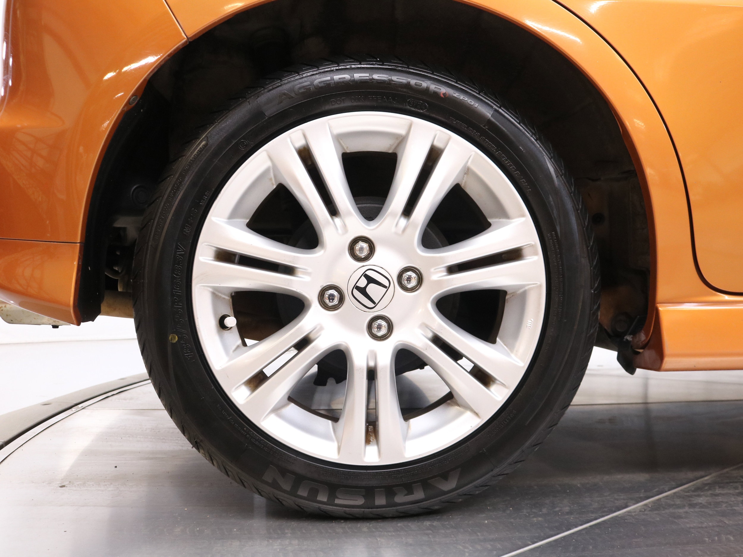 2010 Honda Fit 29