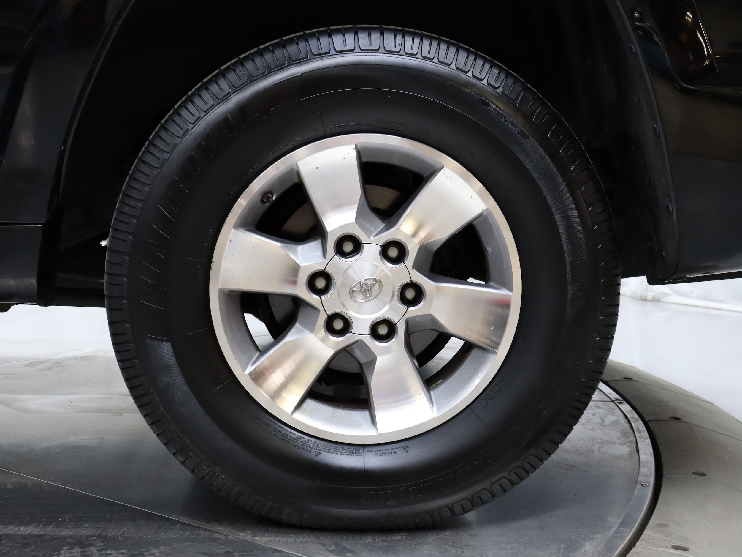 2010 Toyota 4Runner 38