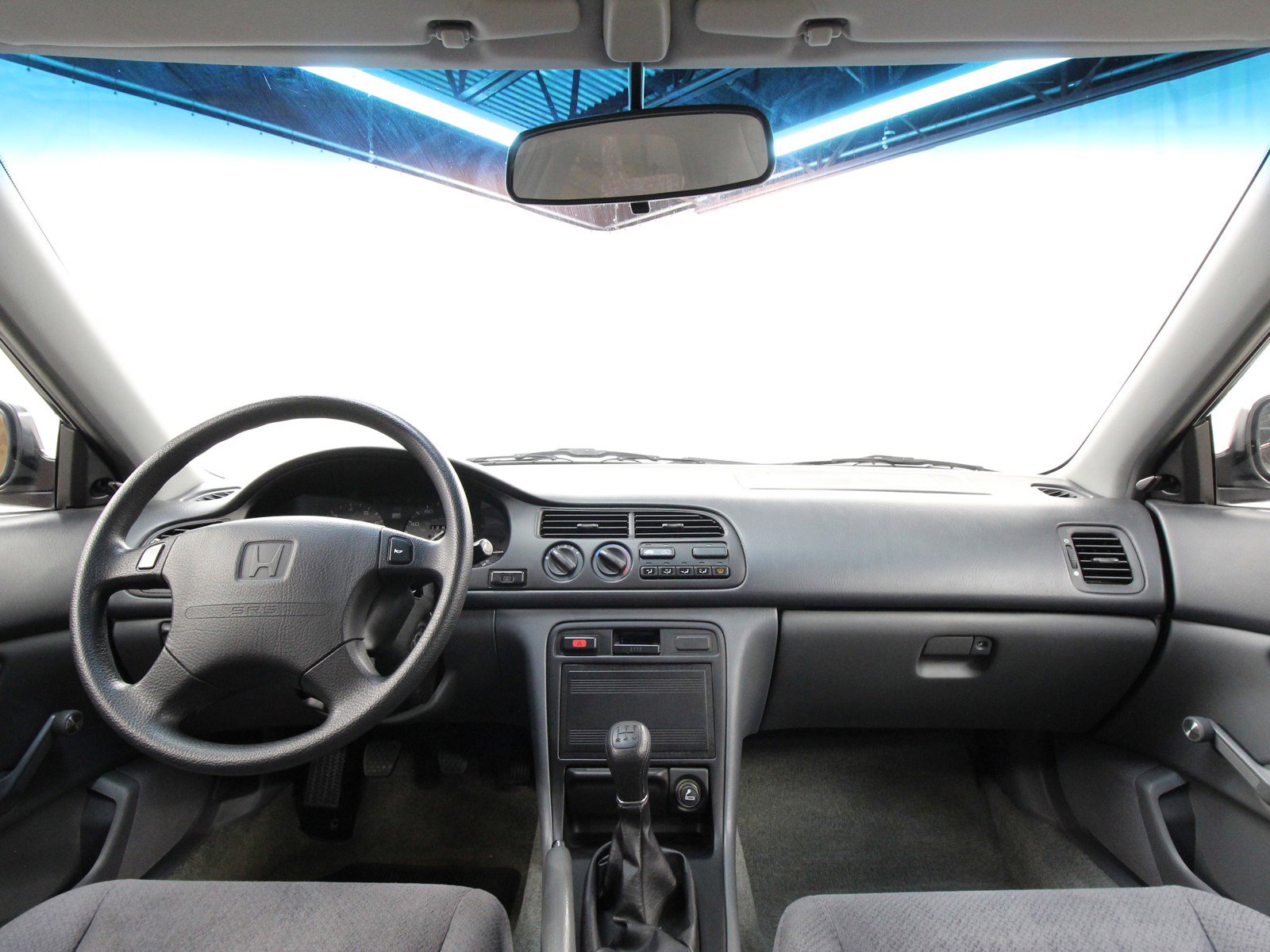 1995 Honda Accord Sdn 43