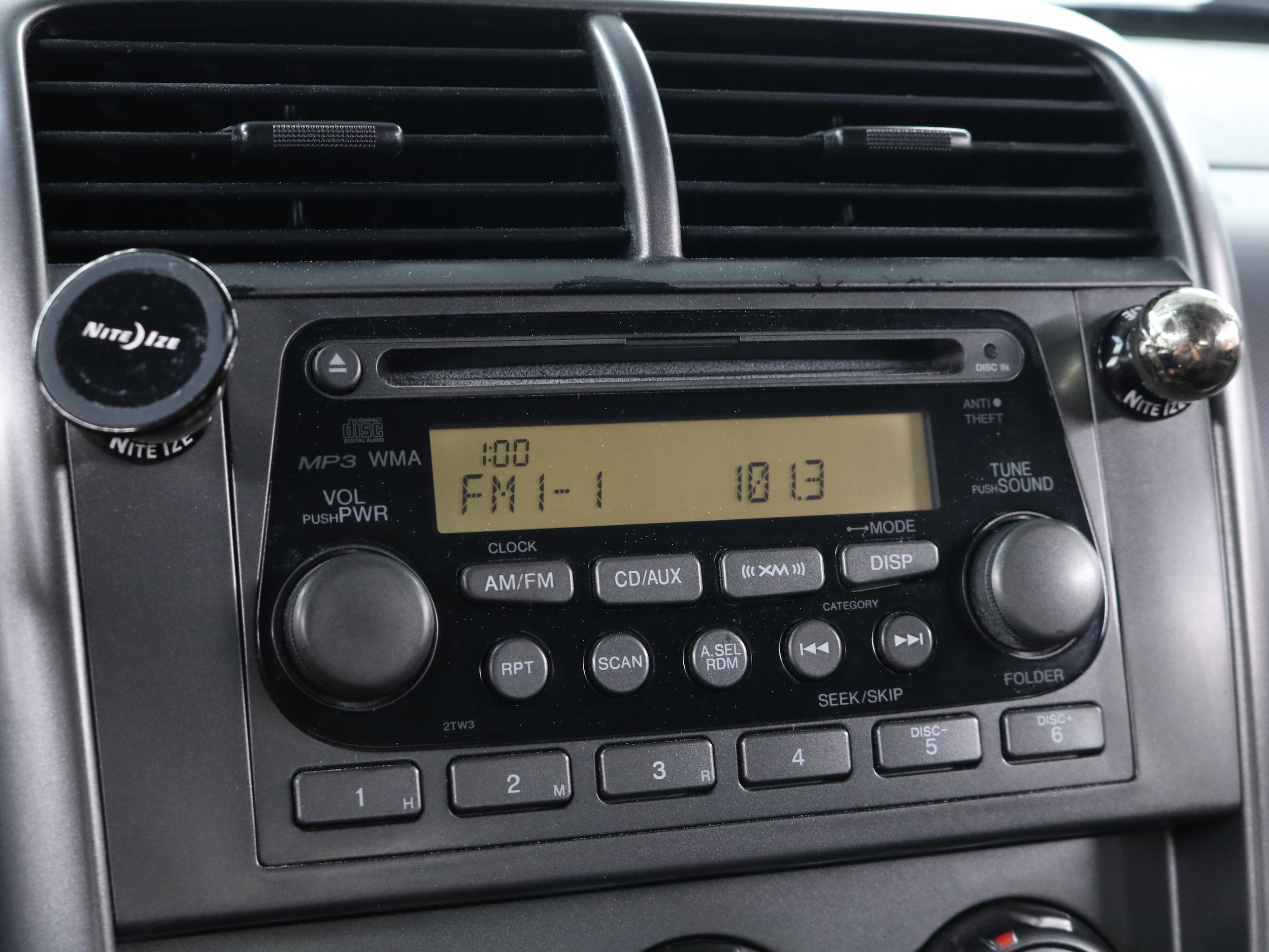 2005 Honda Element 12