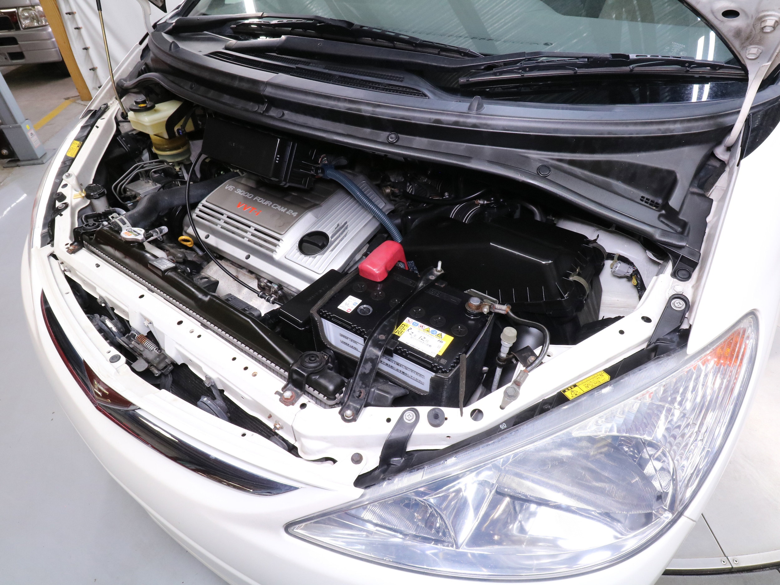 2000 Toyota Estima 32