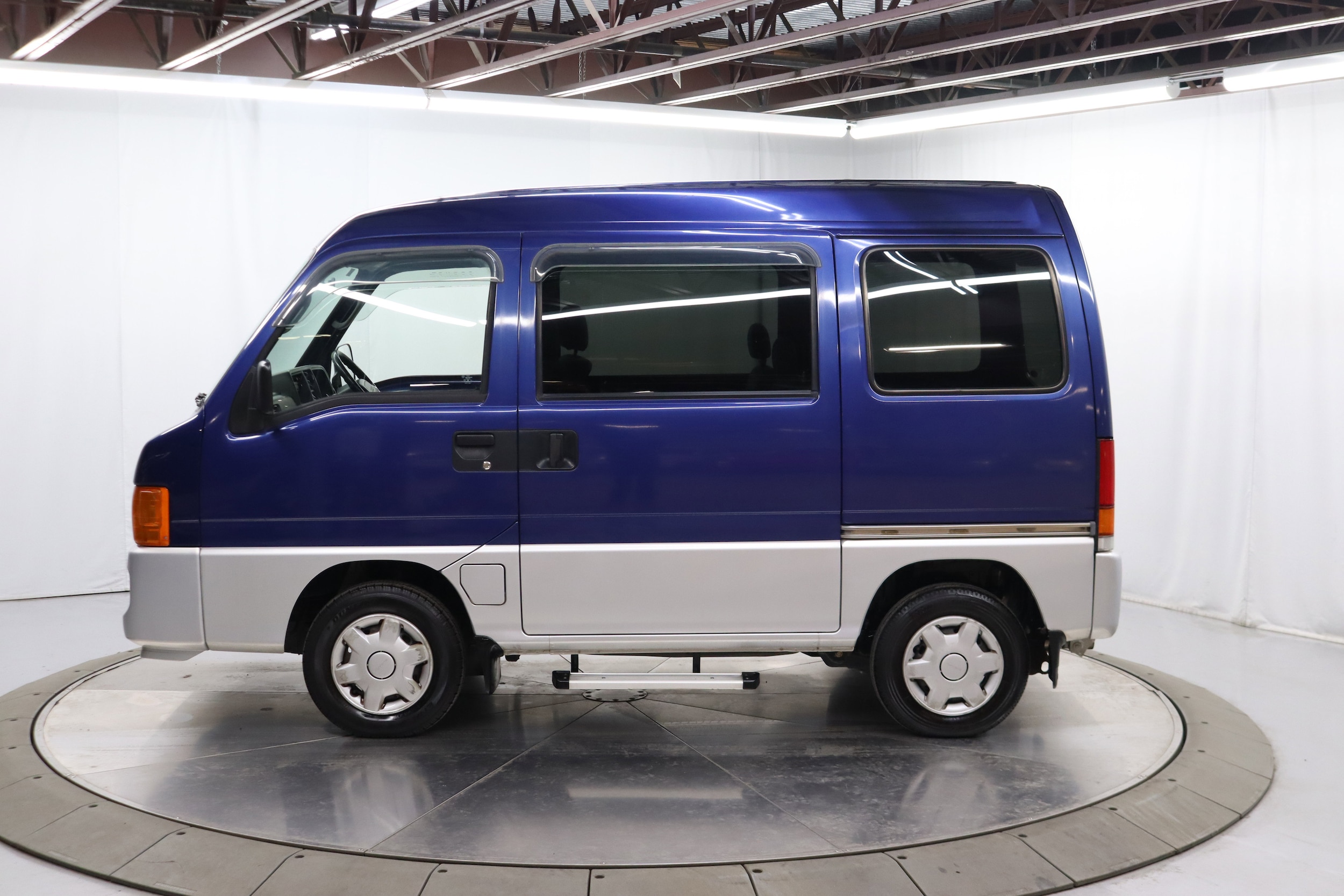 2000 Subaru Sambar 6