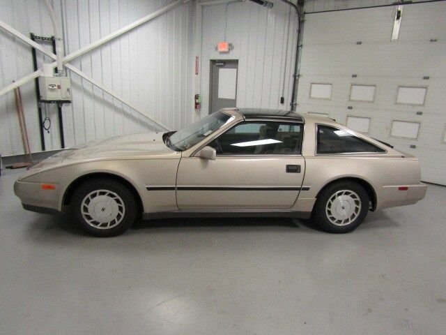 1987 Nissan 300ZX 4