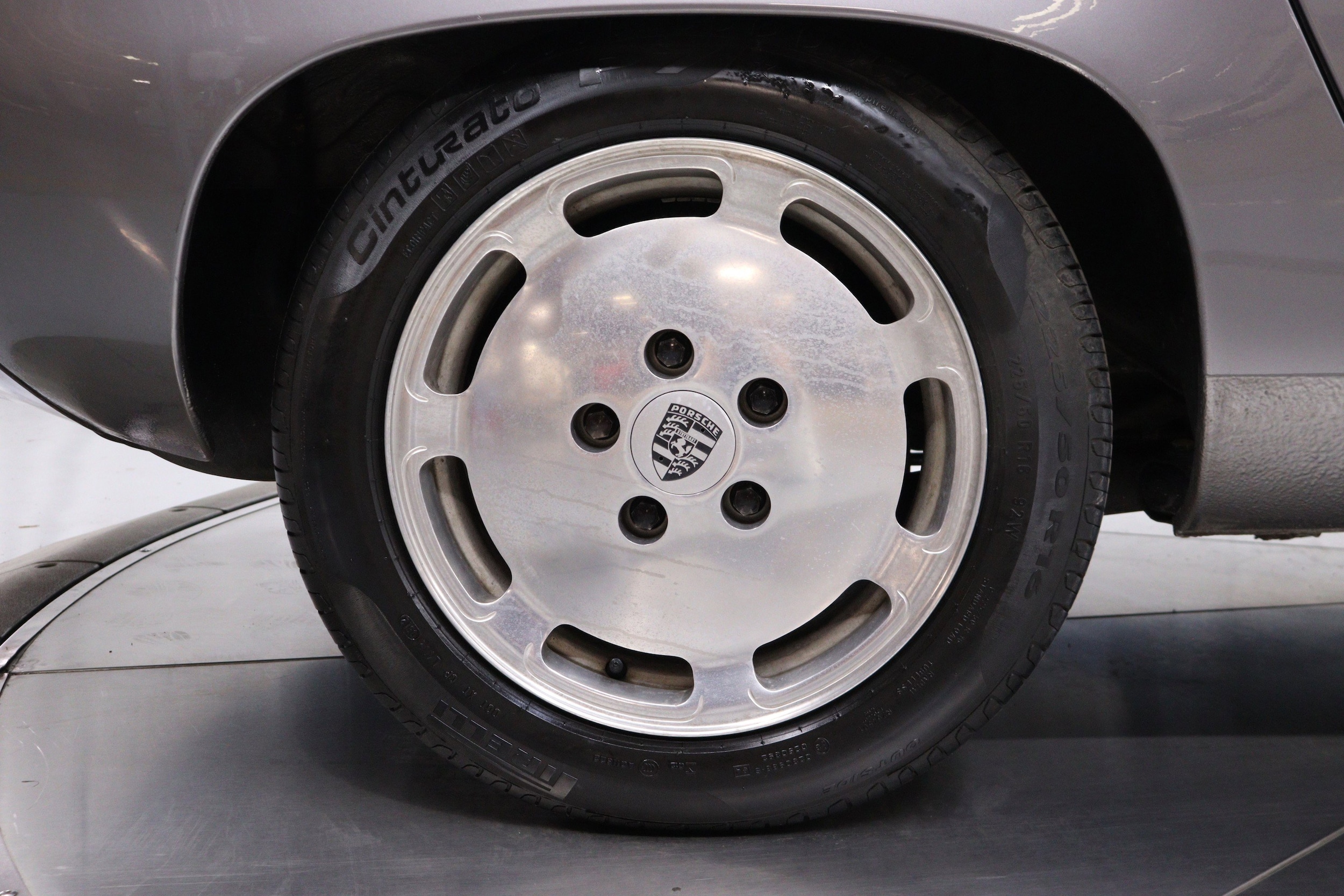 1982 Porsche 928 28