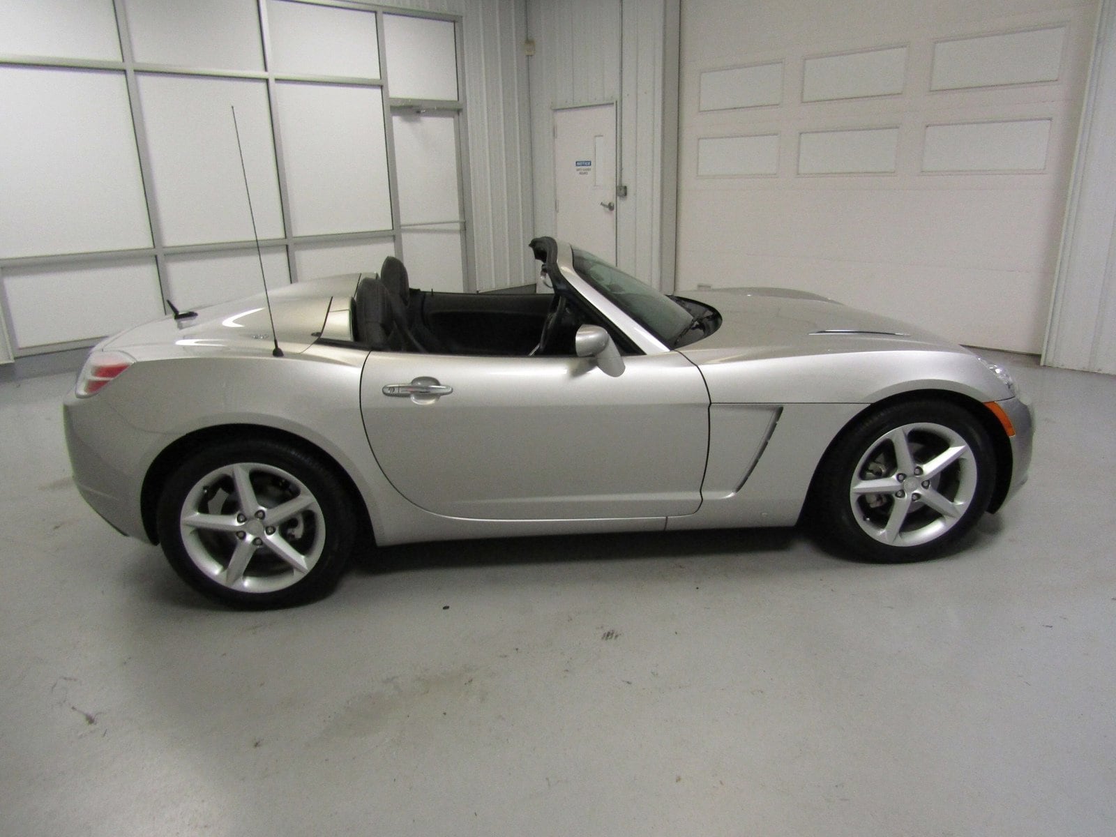 2007 Saturn Sky 17