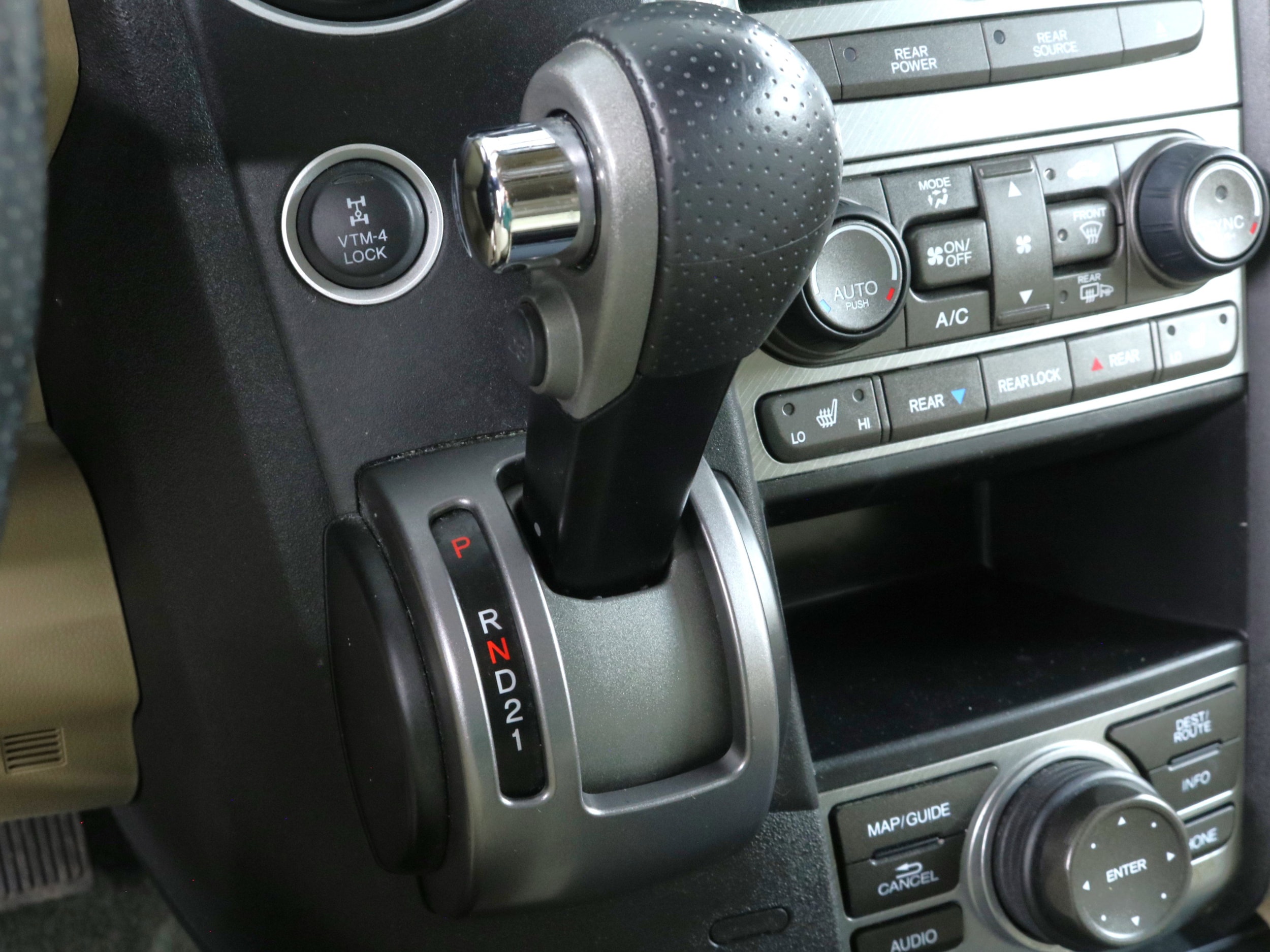 2014 Honda Pilot 16