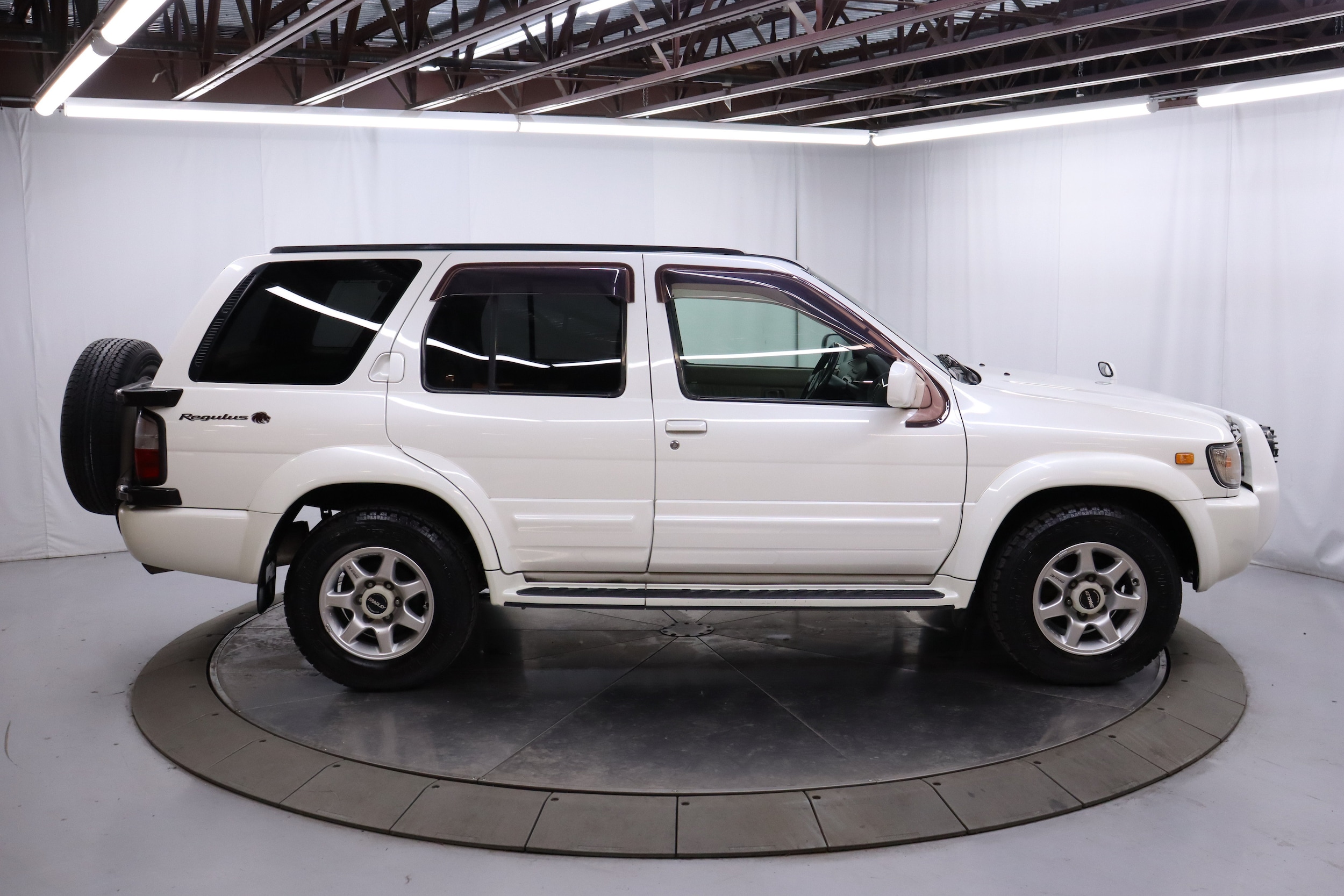 1999 Nissan Terrano Regulus 8