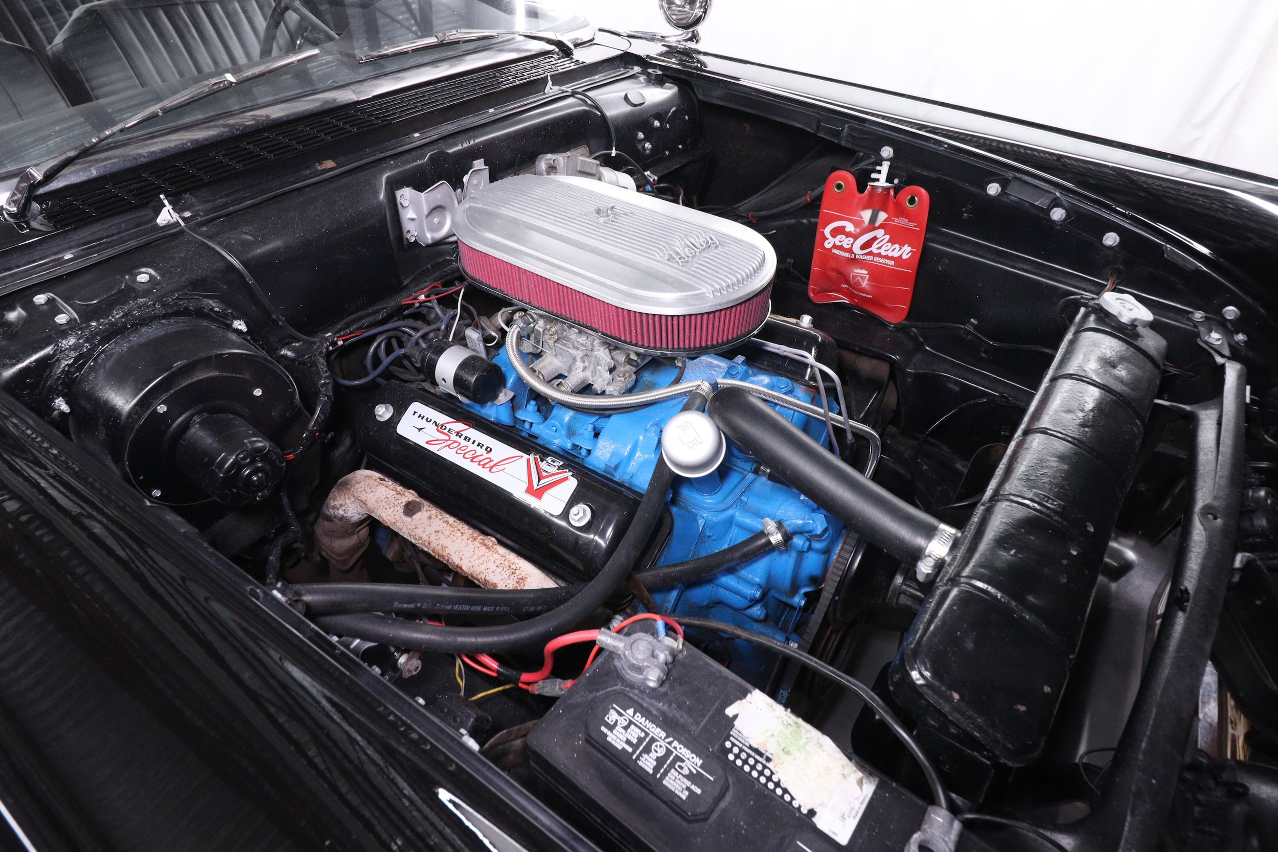 1957 Ford Fairlane 23