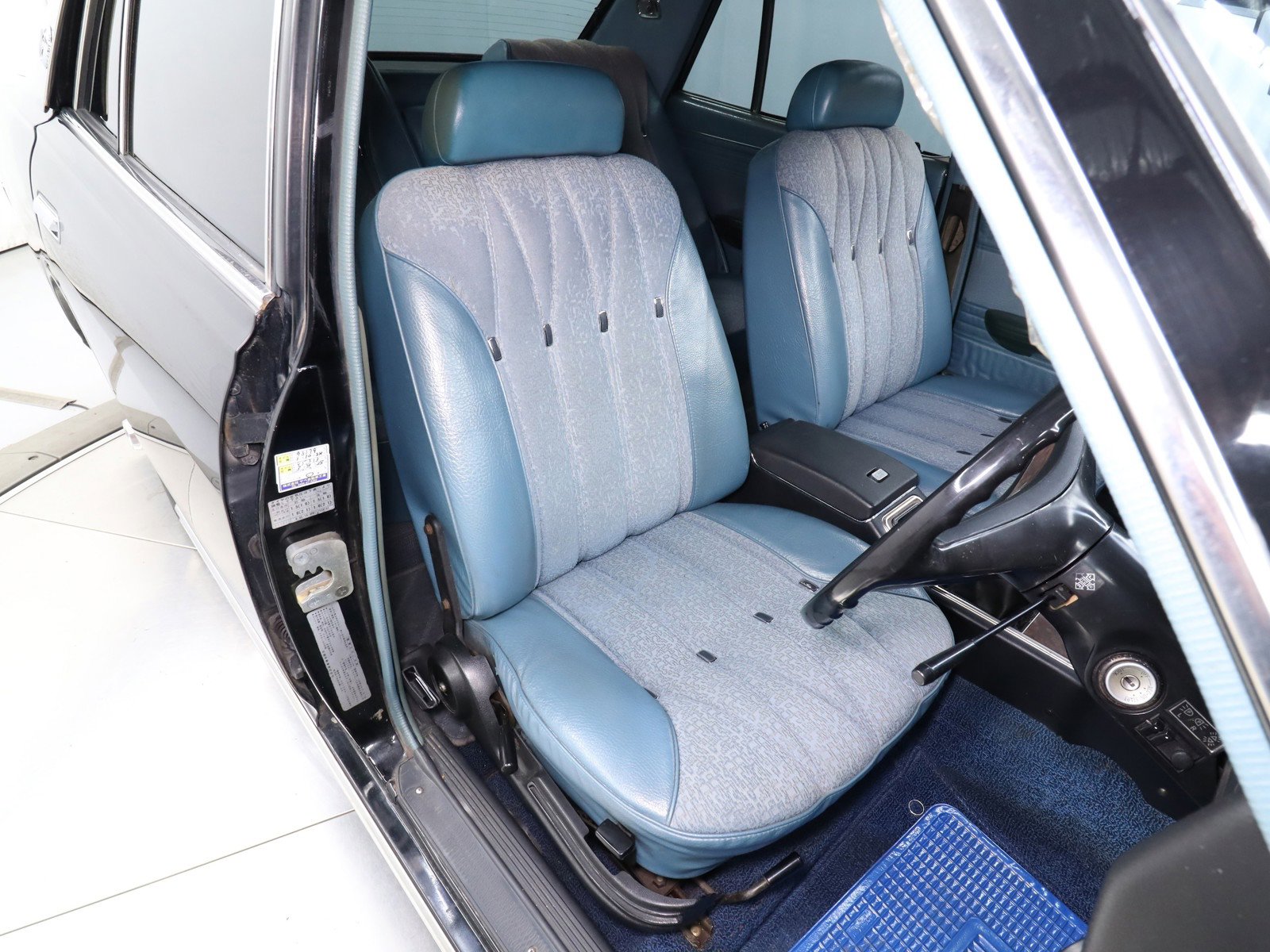 1974 Nissan Cedric 18
