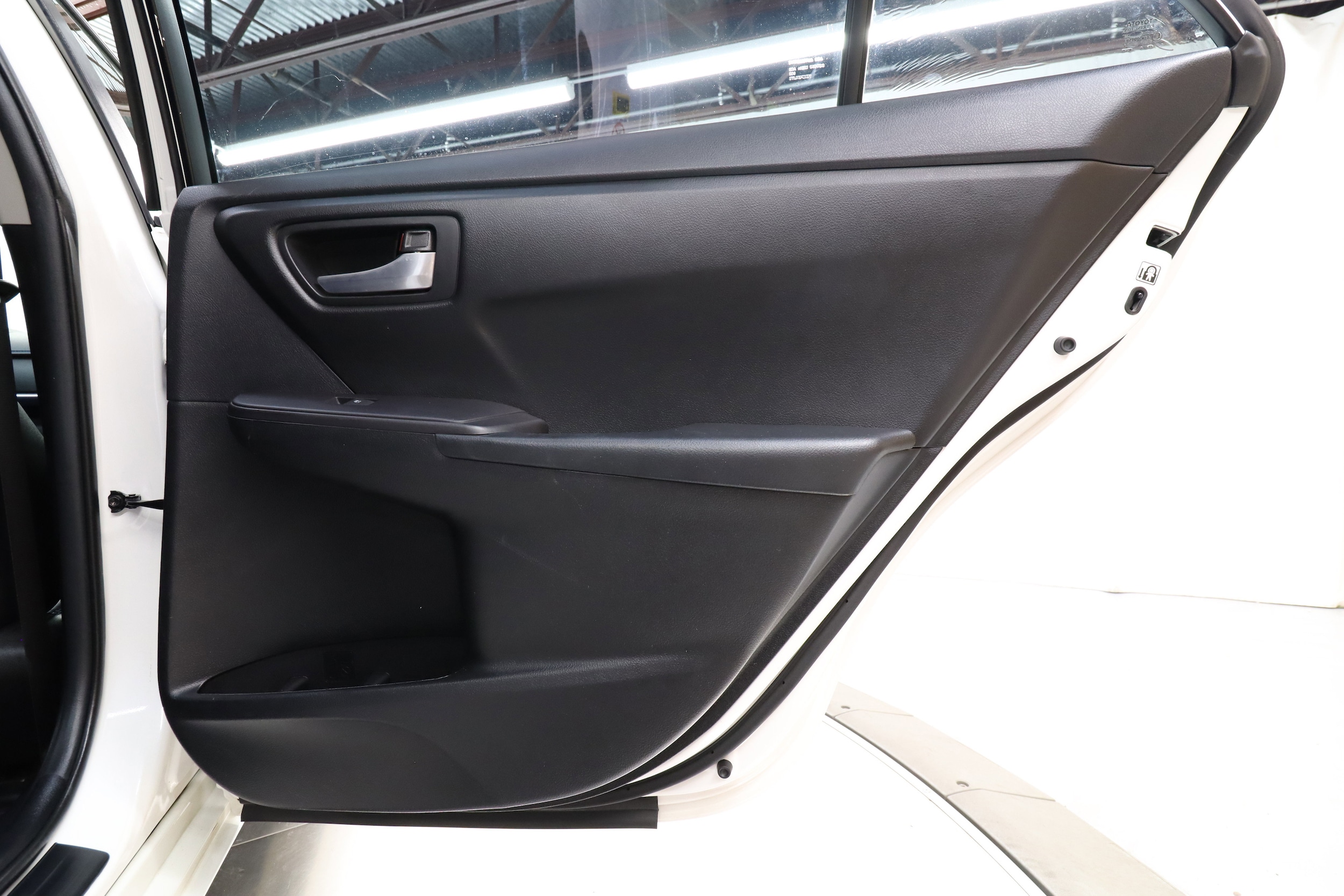2016 Toyota Camry 23