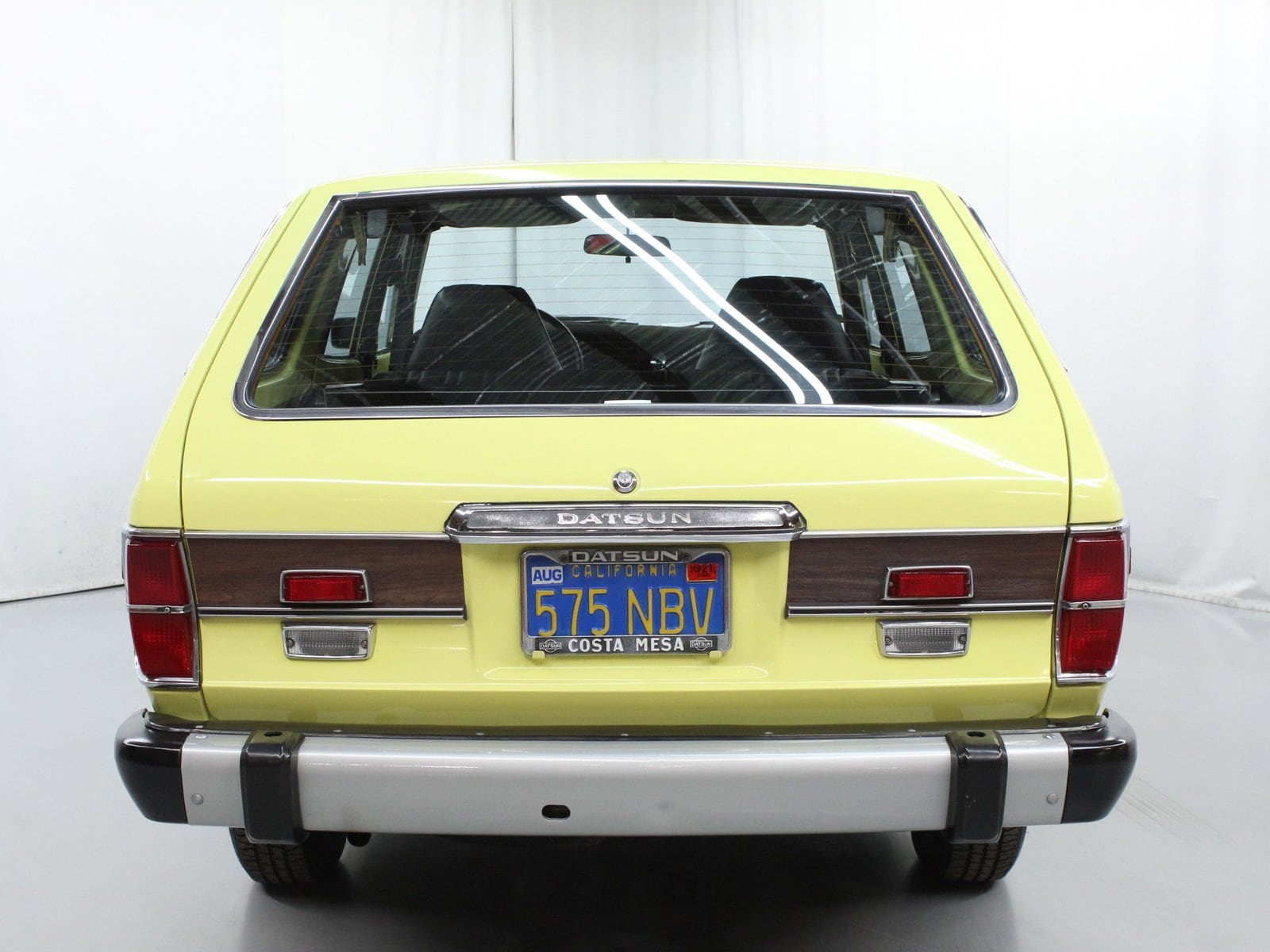 1974 Datsun 710 14