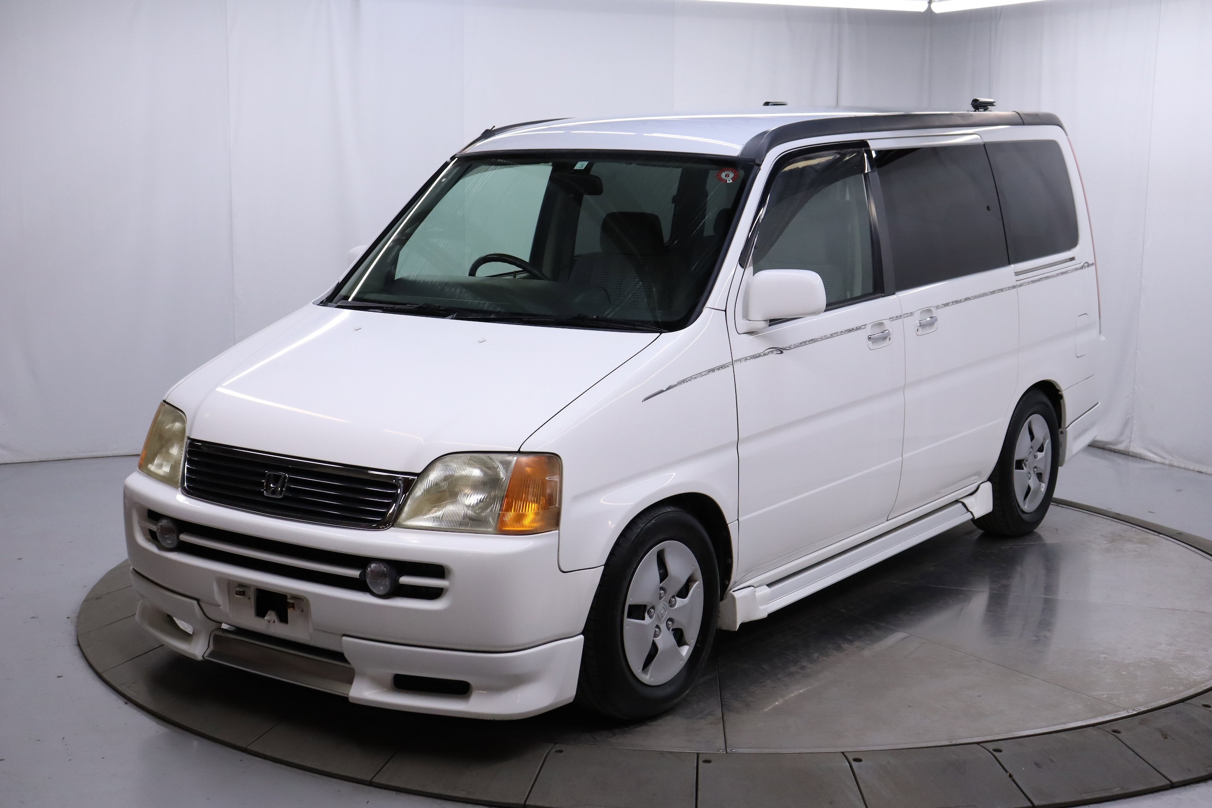 1998 Honda Stepwgn 4