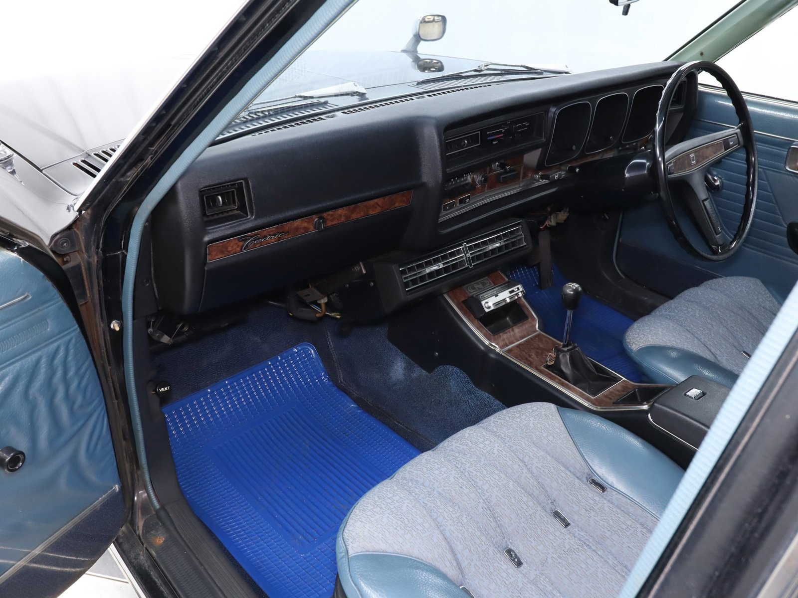 1974 Nissan Cedric 17