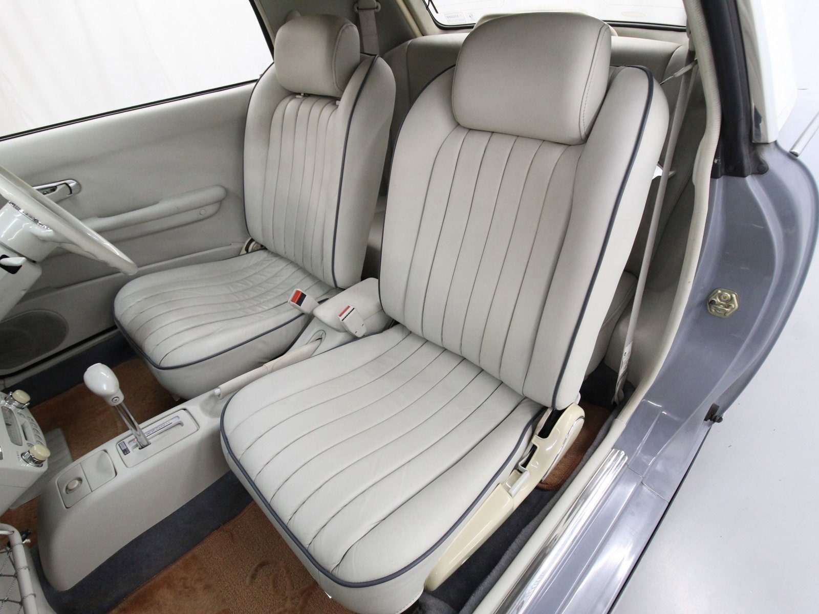 1991 Nissan Figaro 19