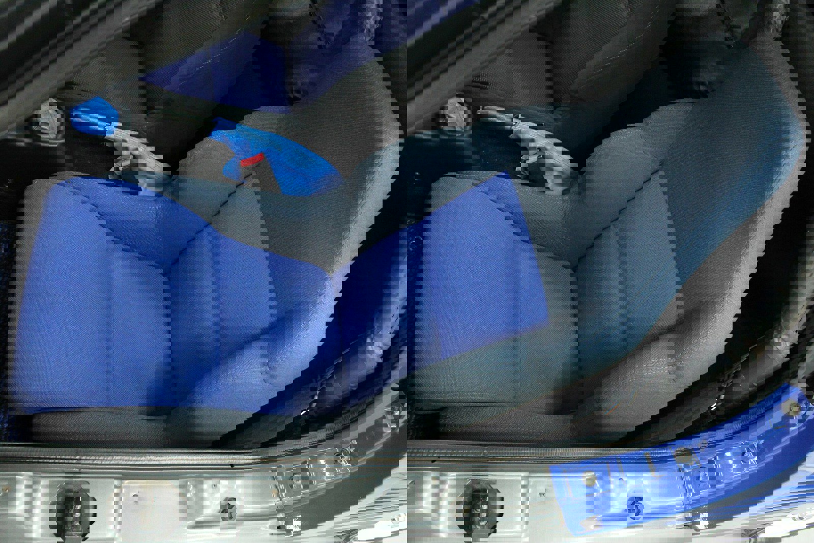 1993 Suzuki Cara 24
