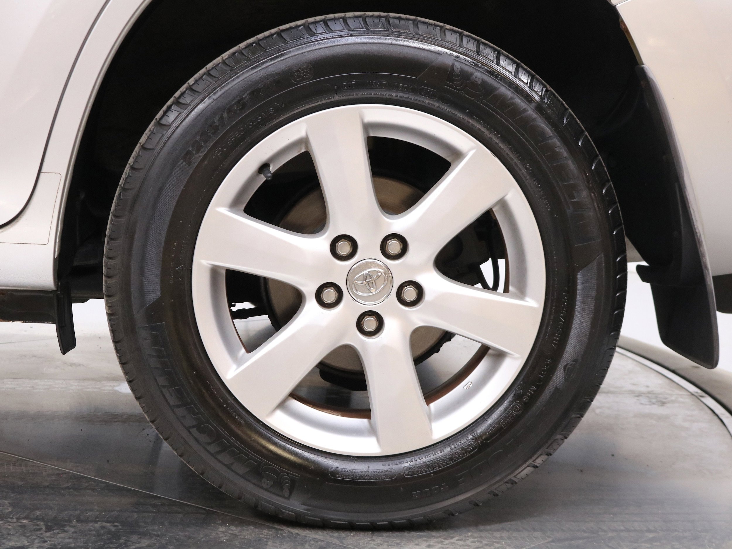 2008 Toyota RAV4 34