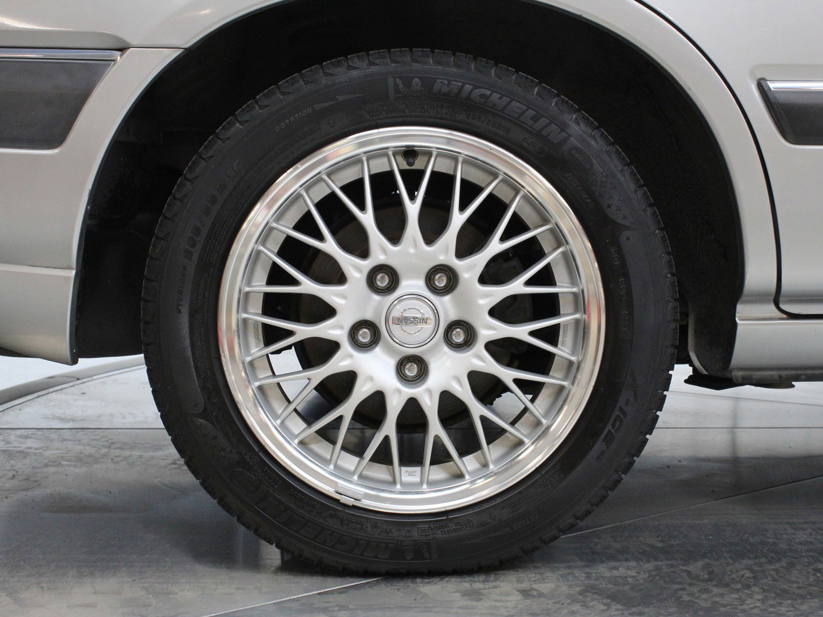 1996 Nissan Stagea 31