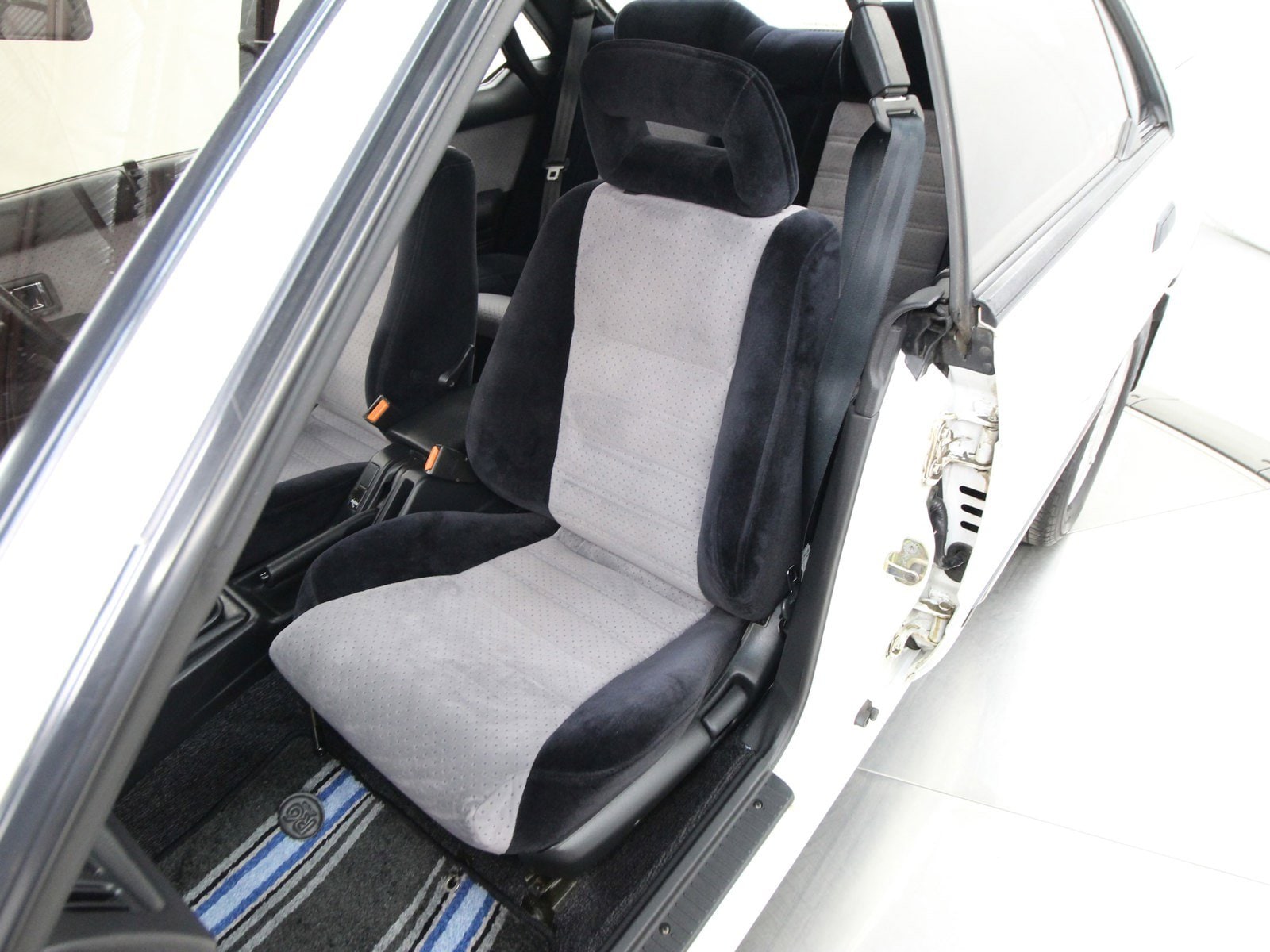 1987 Nissan Bluebird 17