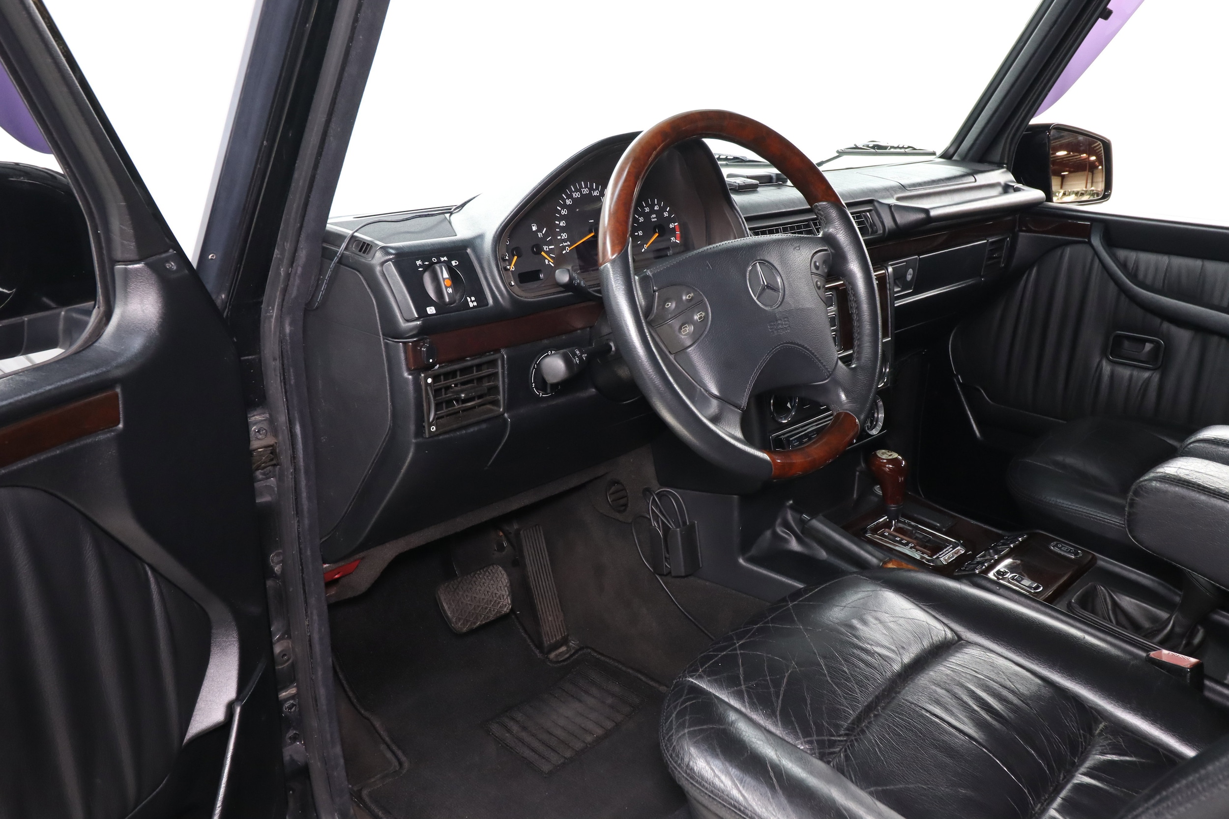 2000 Mercedes-Benz G500 9