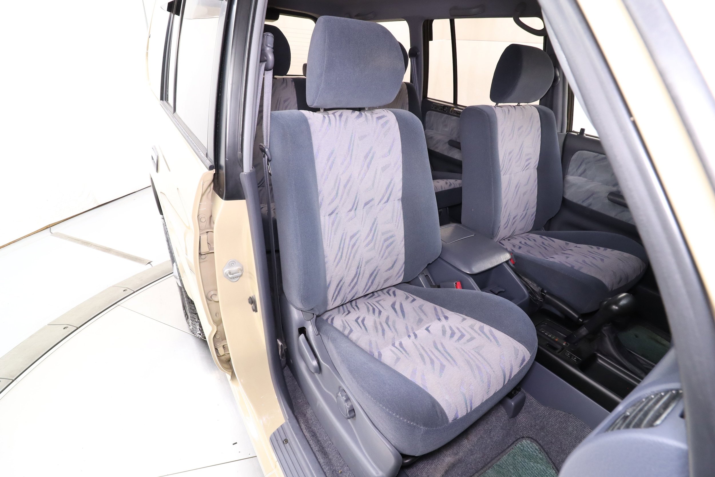 1999 Toyota Land Cruiser Prado 18