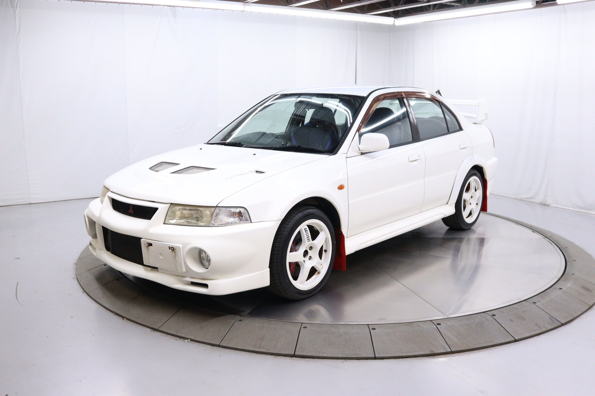 1999 Mitsubishi Lancer 2