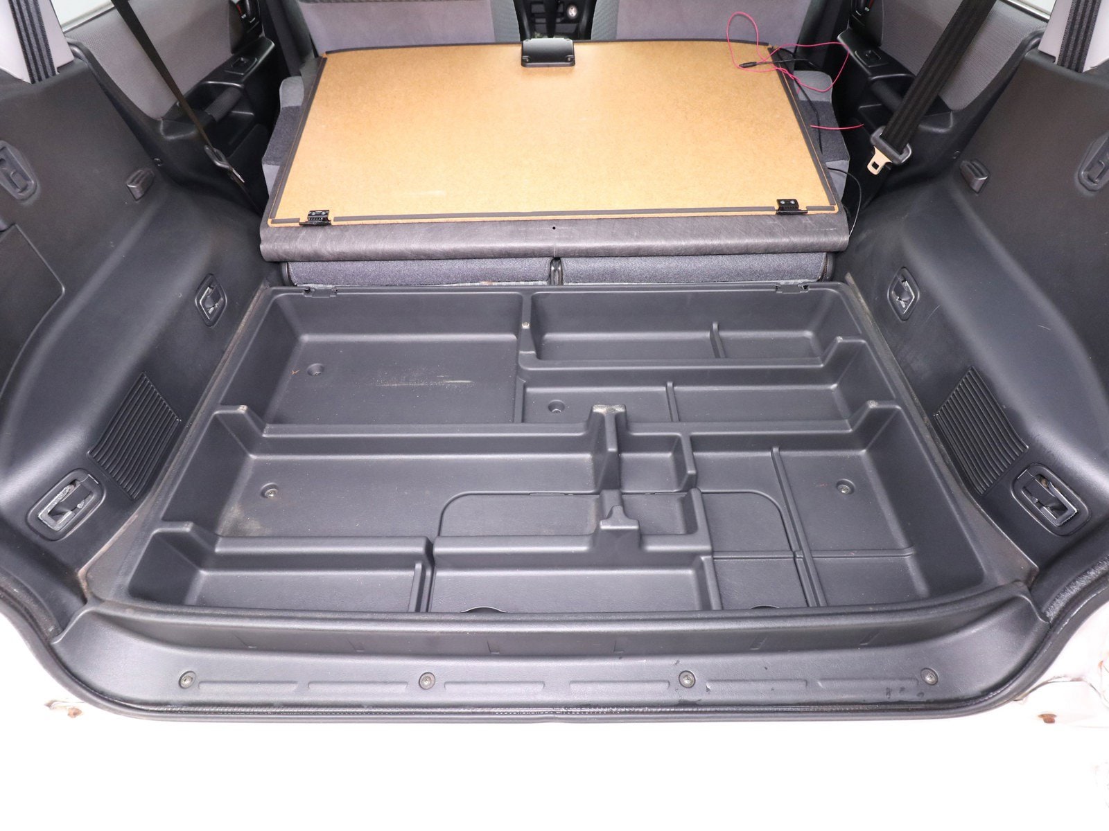 1999 Mitsubishi Pajero 29
