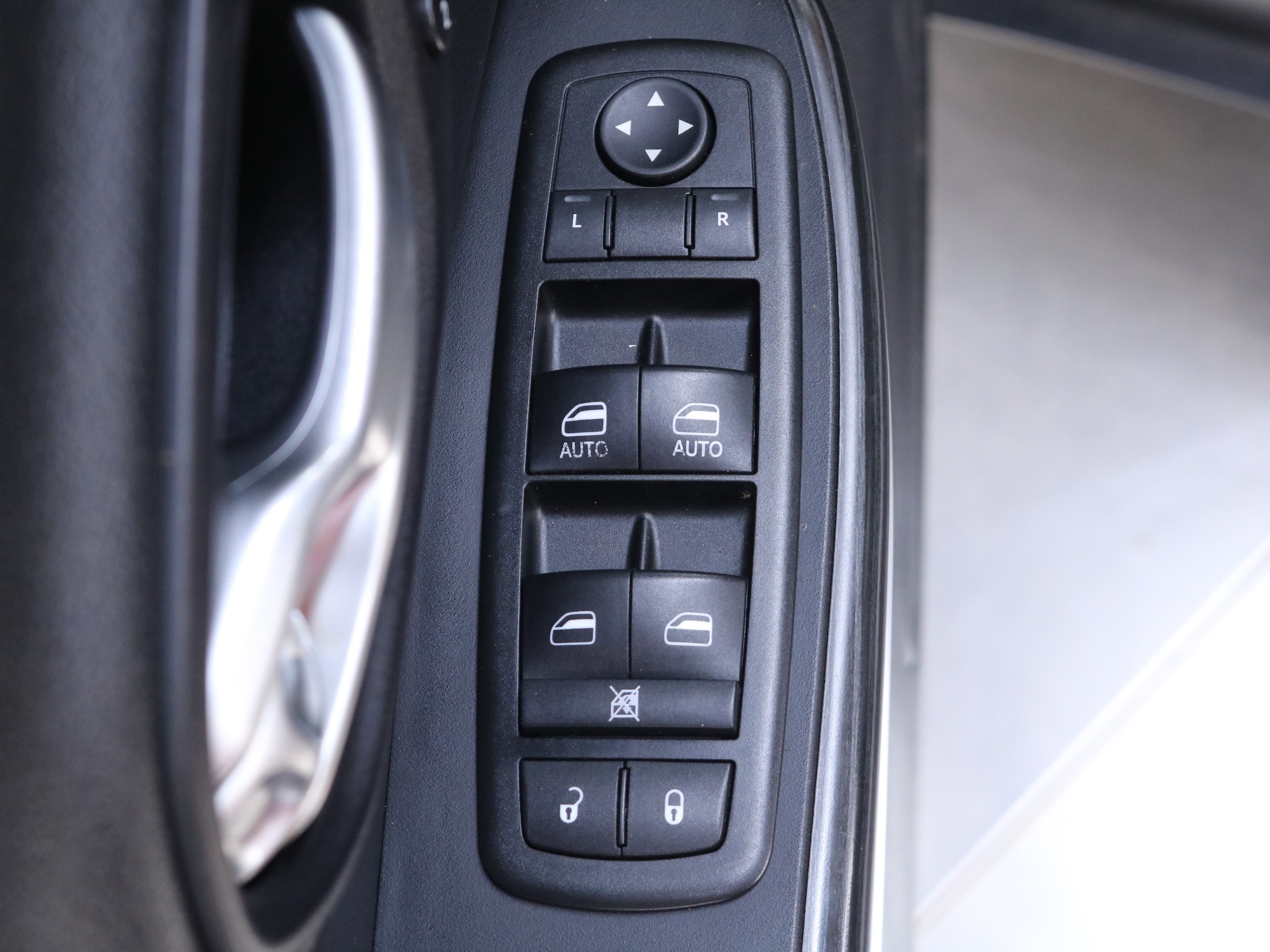 2014 Jeep Cherokee 56
