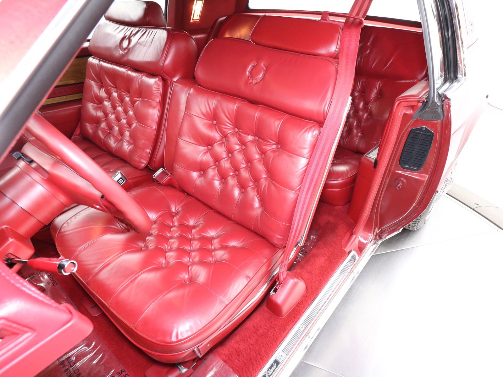 1985 Cadillac Biarritz 16