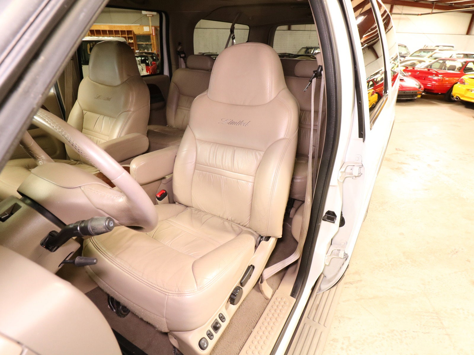 2000 Ford Excursion 15