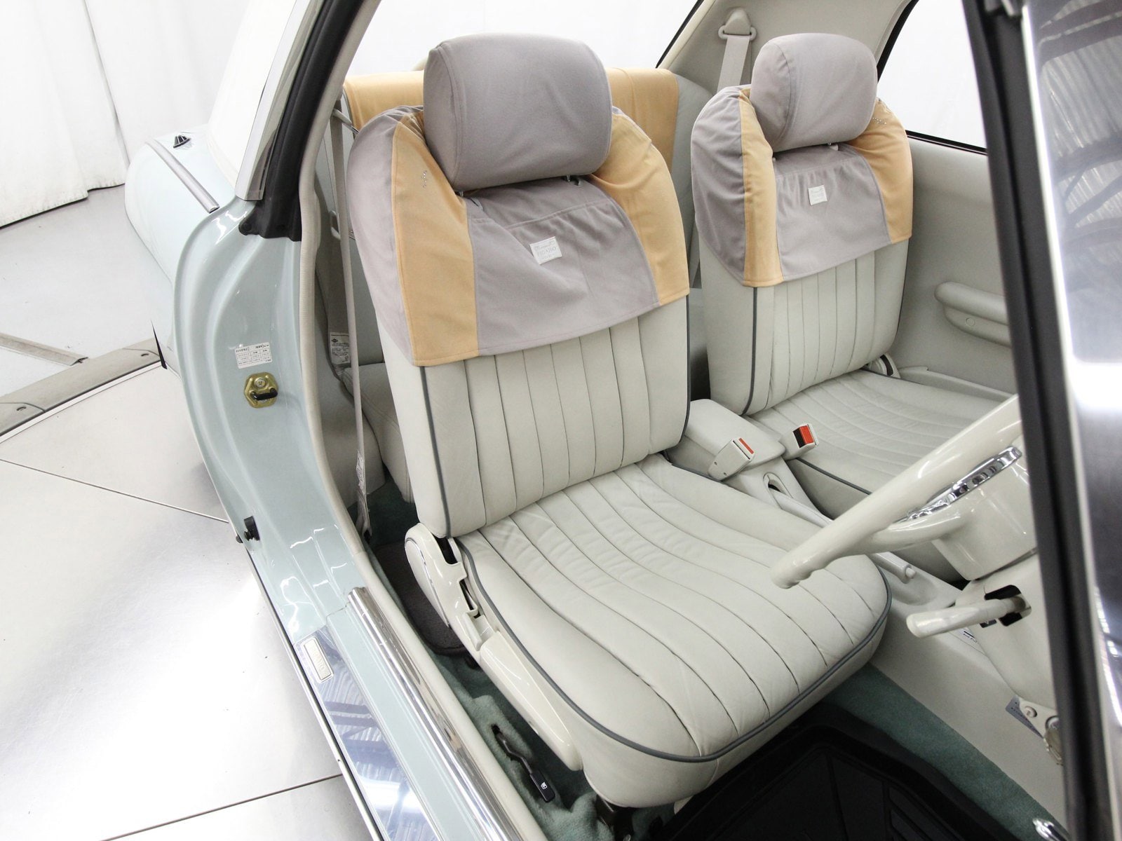 1991 Nissan Figaro 18
