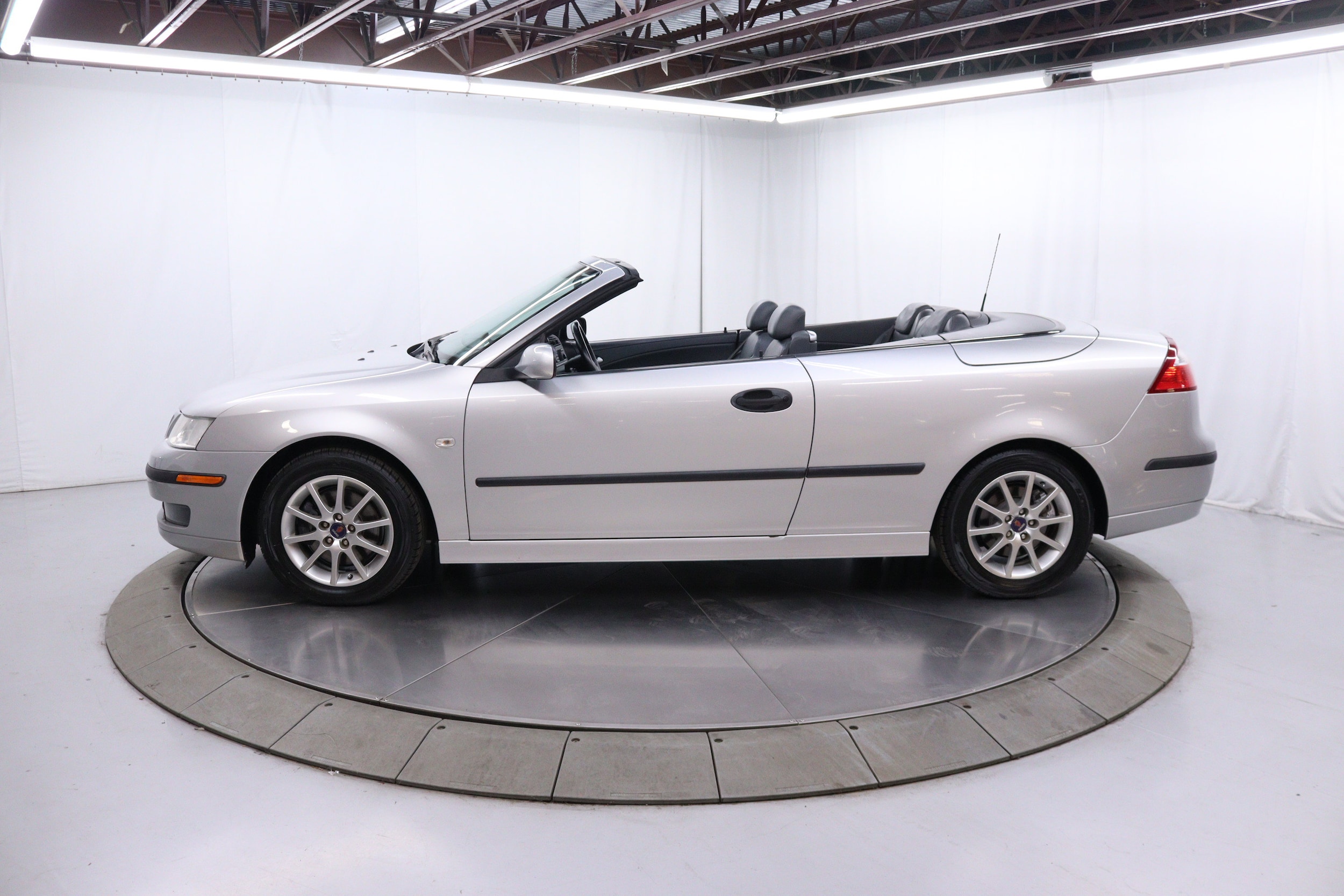 2004 Saab 2.0T 9-3 11