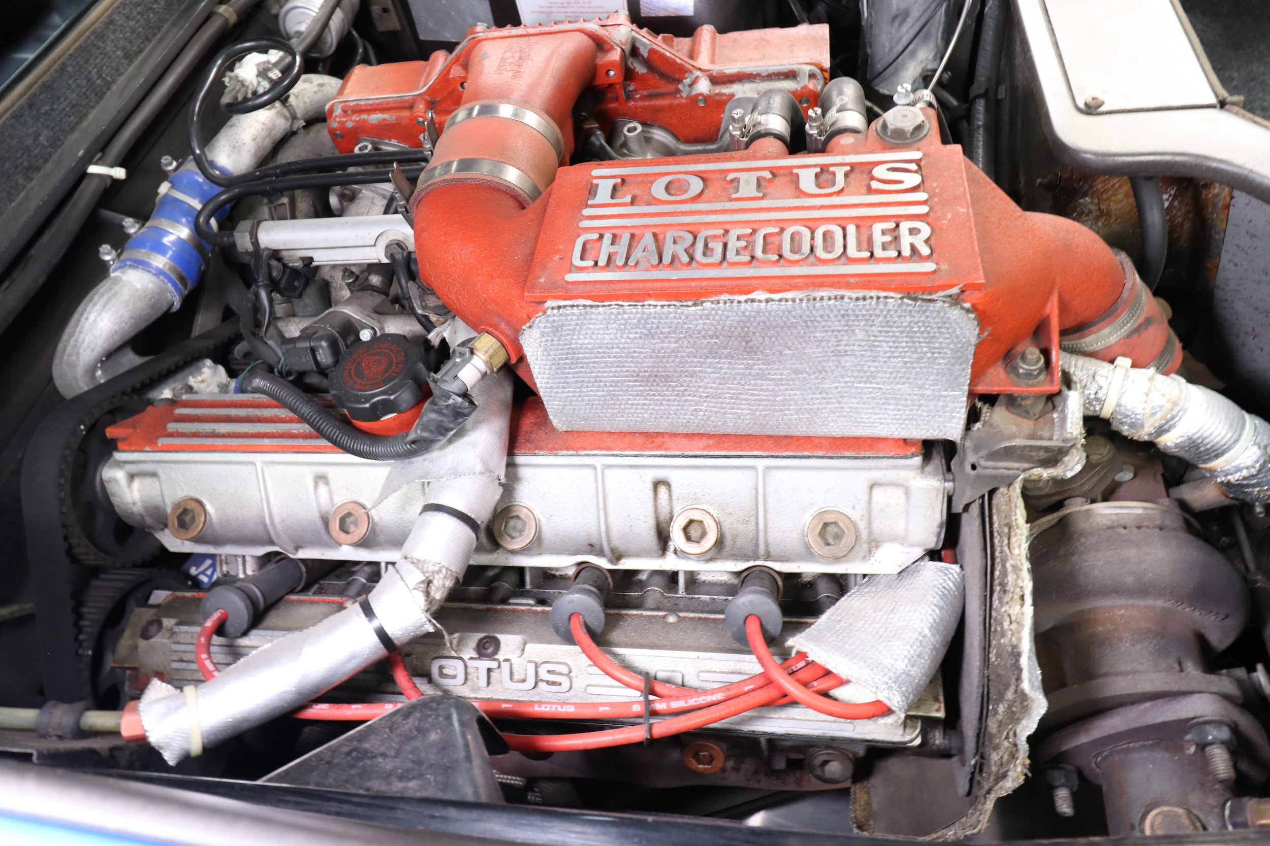 1990 Lotus Espirit Turbo SE 29