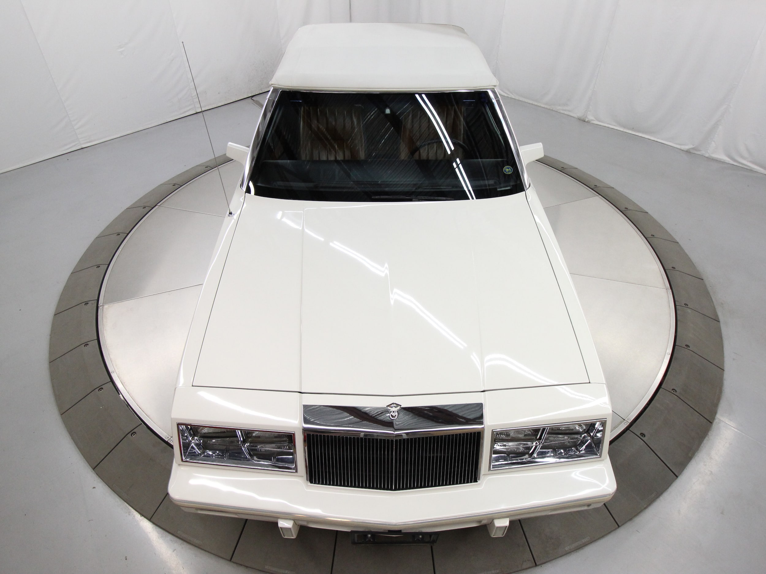 1982 Chrysler LeBaron 37