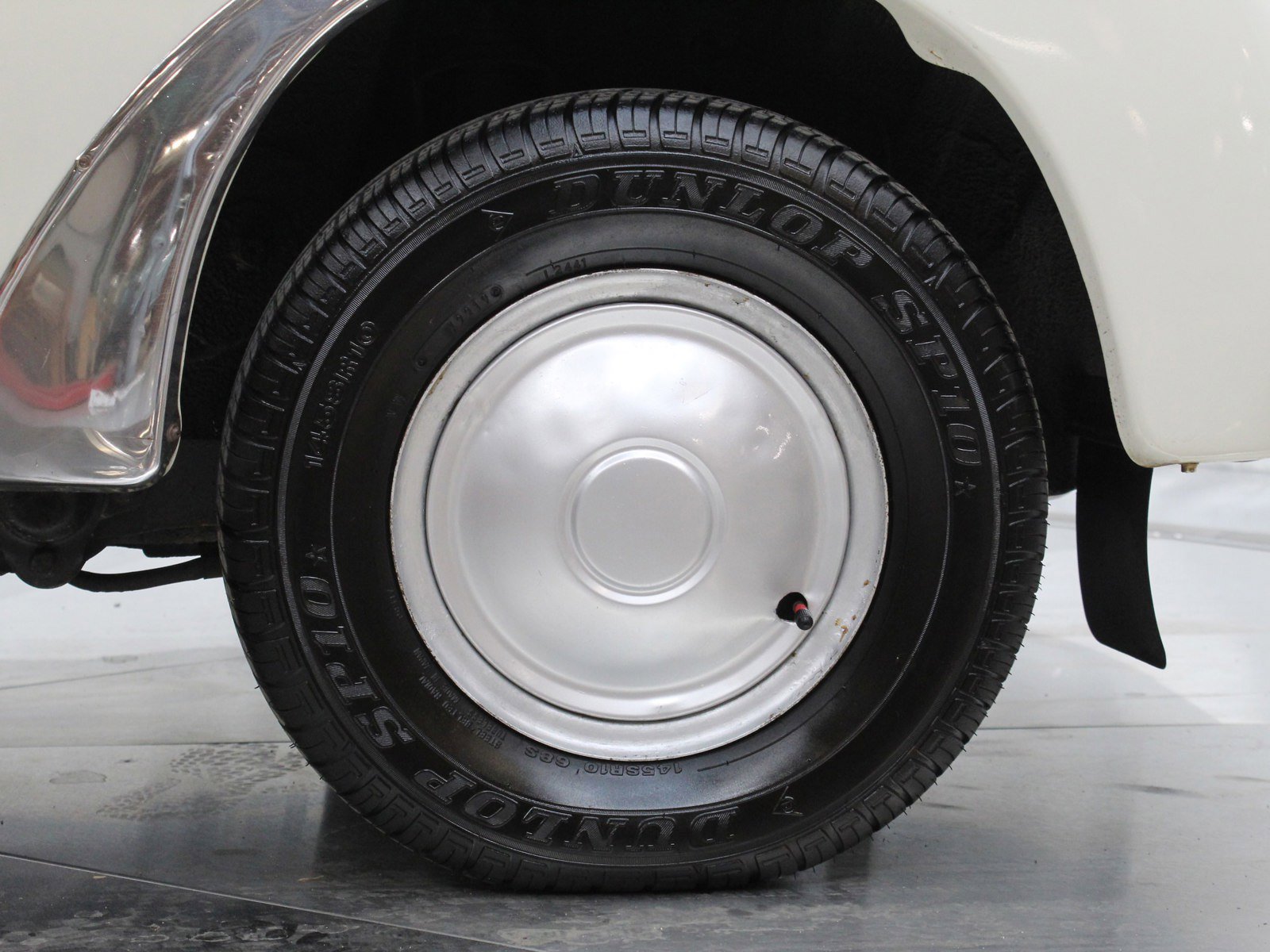 1968 Subaru 360 34