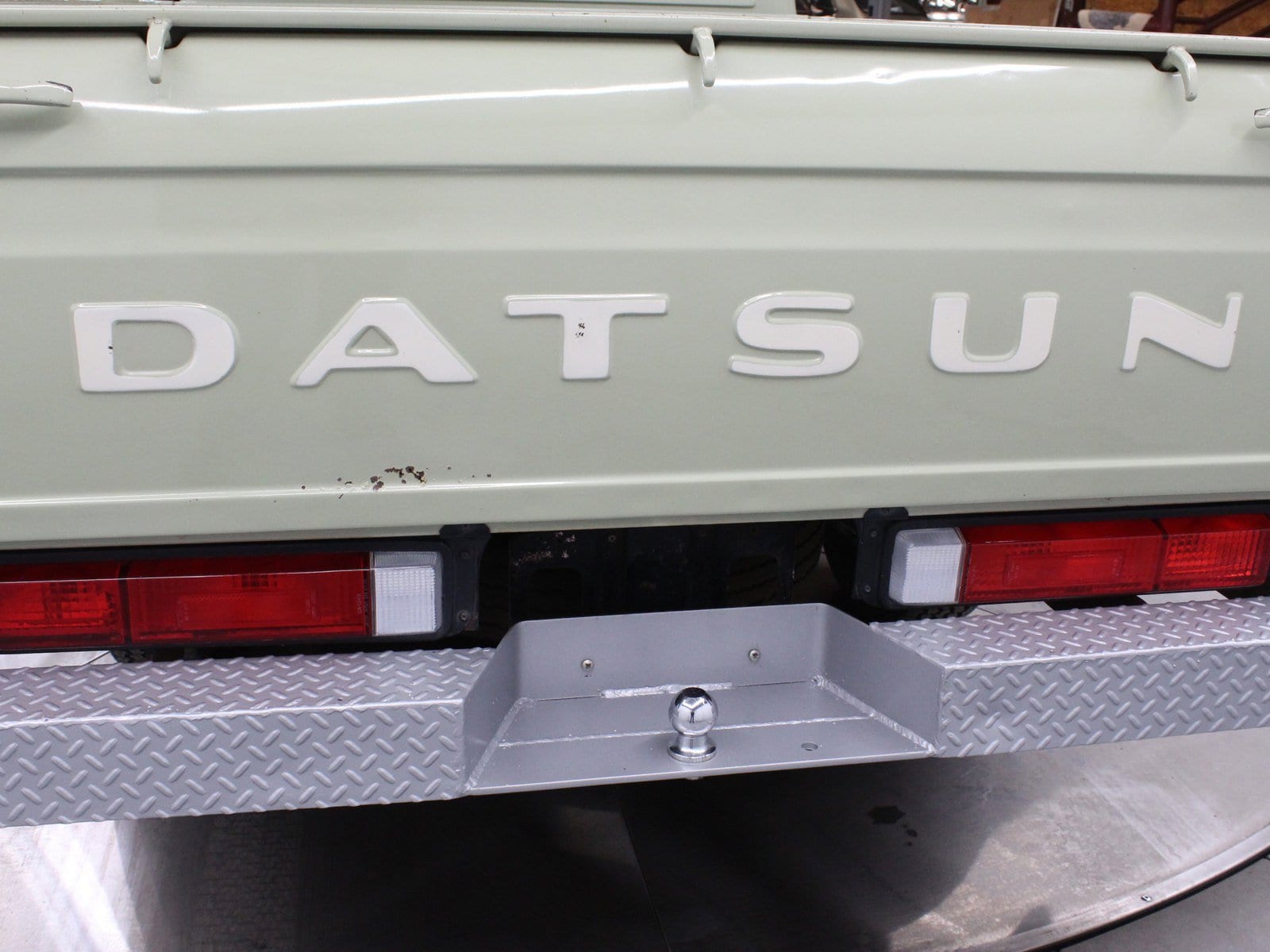 1971 Datsun 1600 76