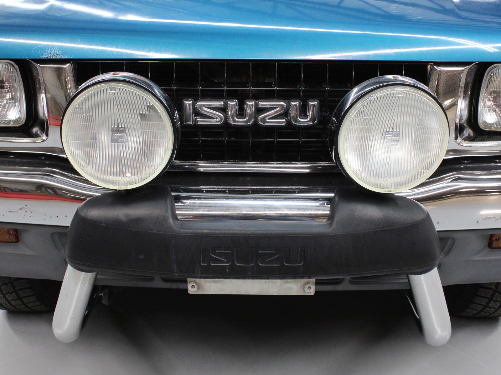 1995 Isuzu Mu 12