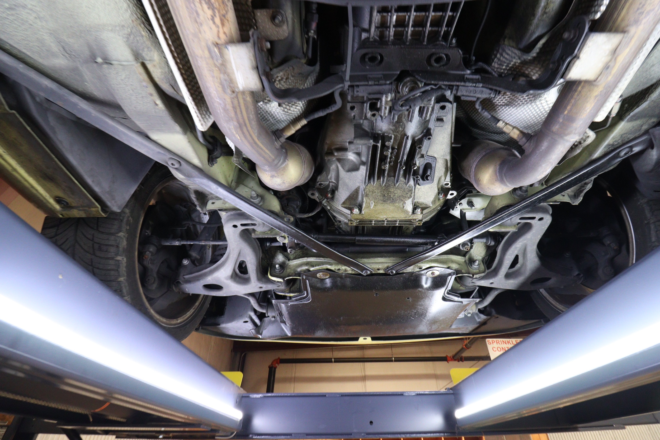 2005 Chrysler Crossfire 52