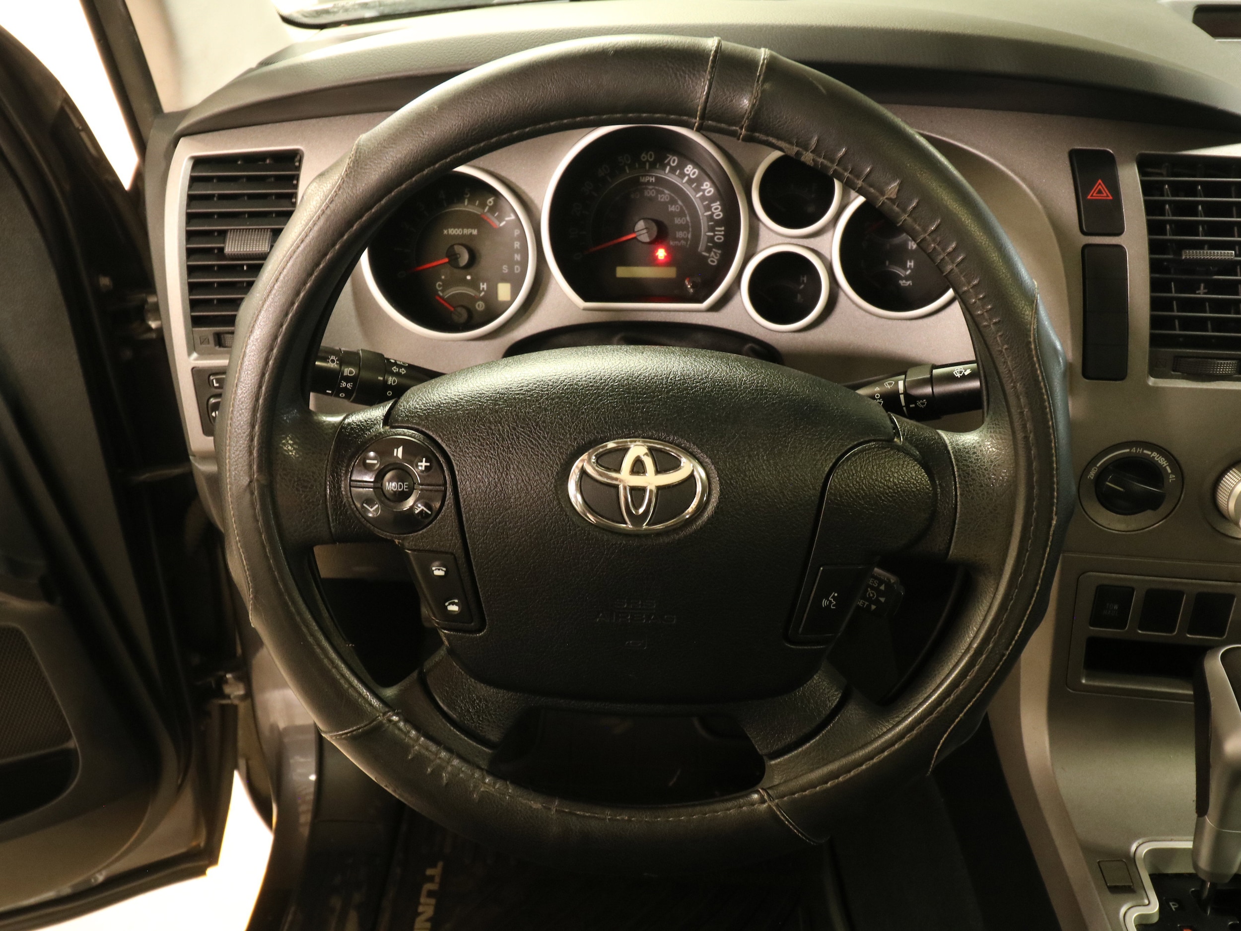 2012 Toyota Tundra 4WD Truck 12