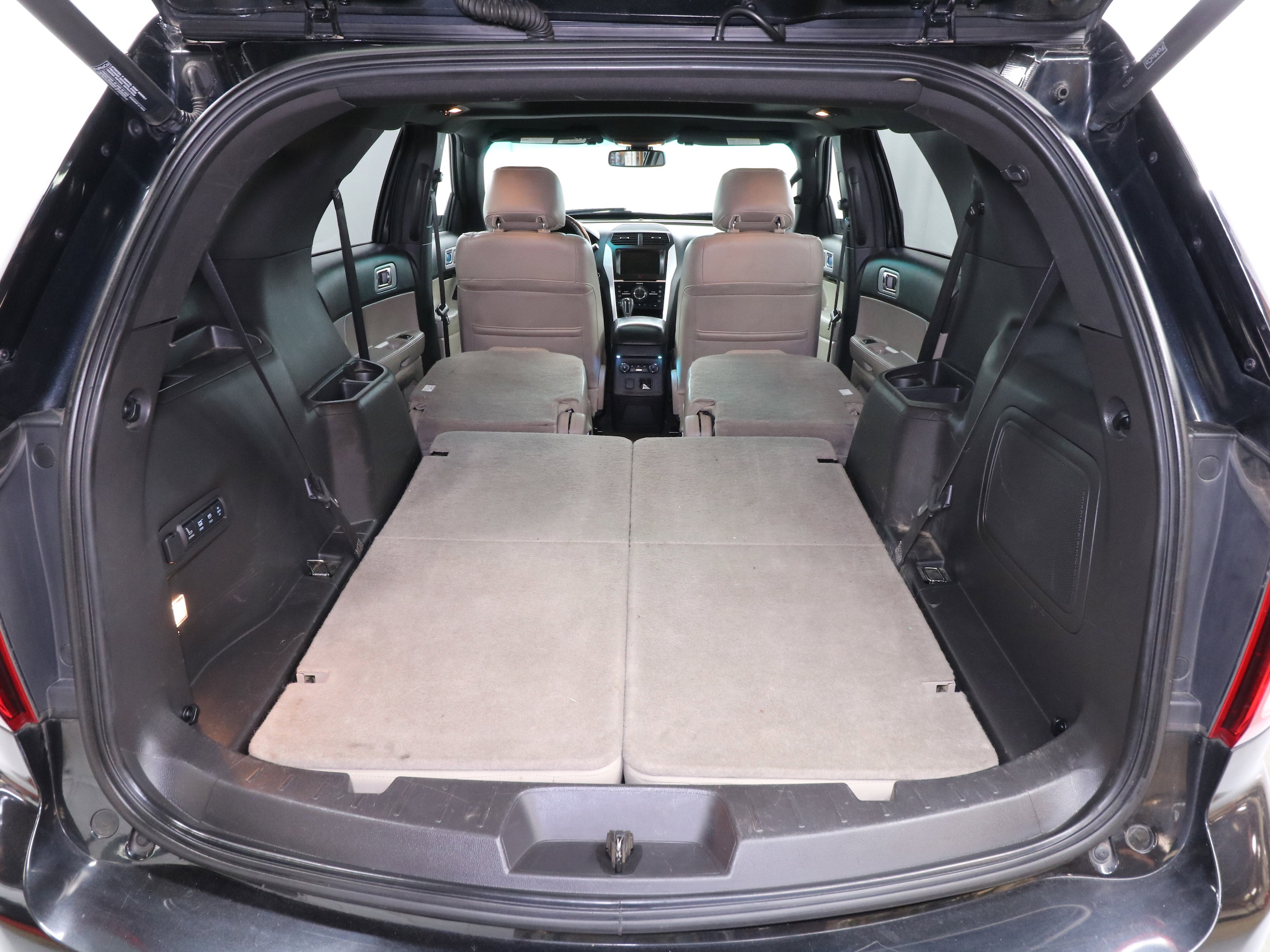 2015 Ford Explorer 31