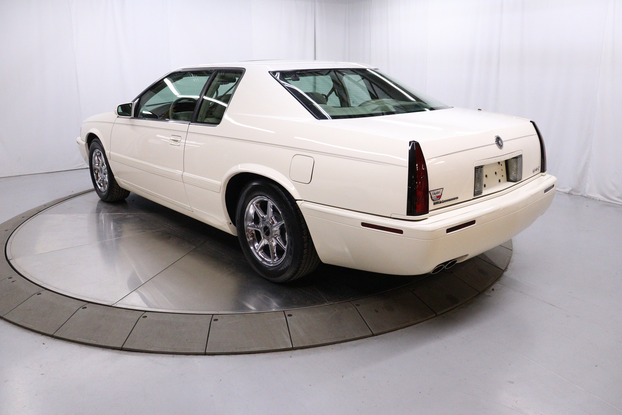 2002 Cadillac Eldorado 5