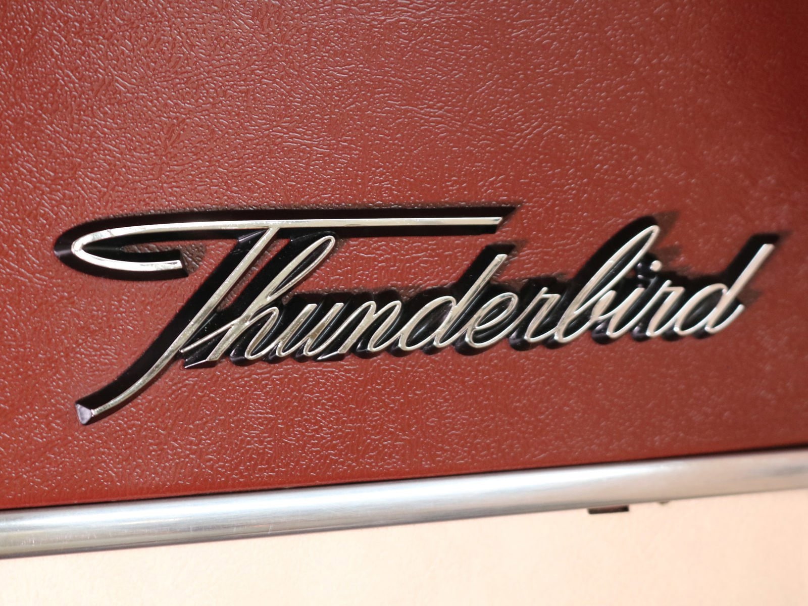 1966 Ford Thunderbird 56