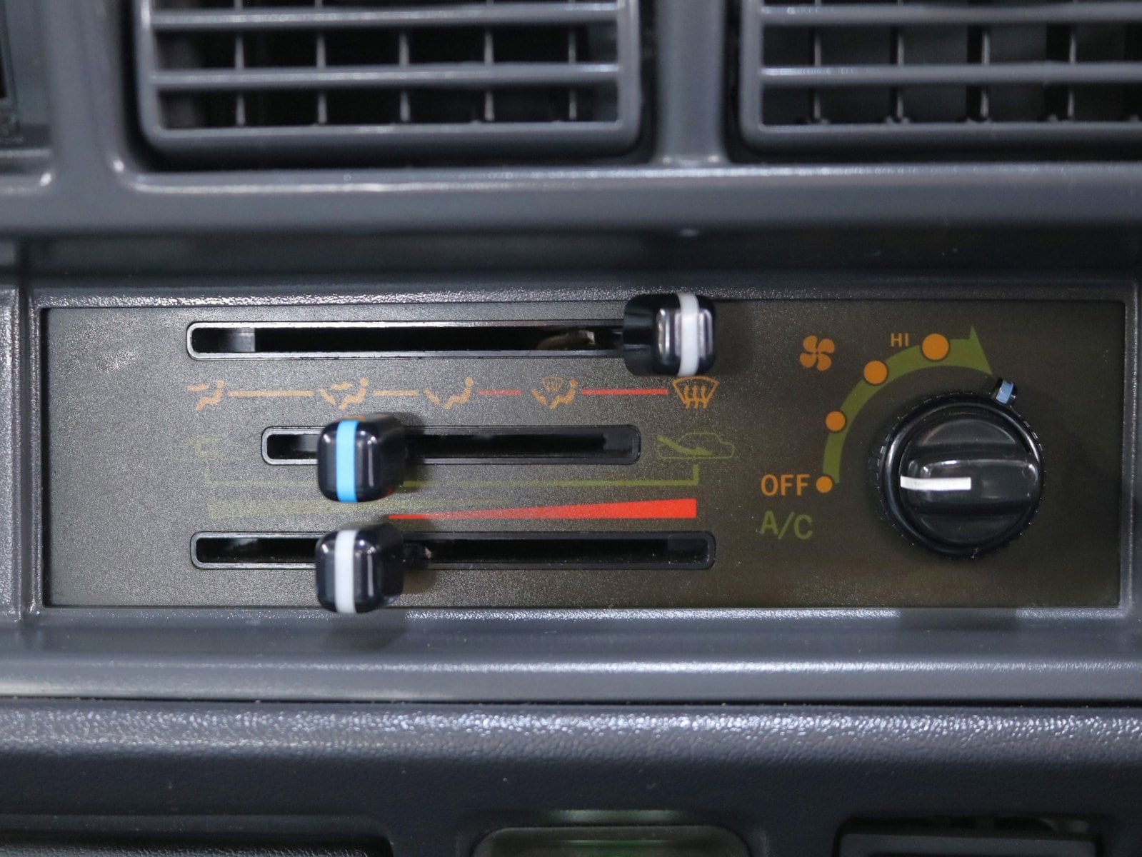 1996 Toyota Liteace 11