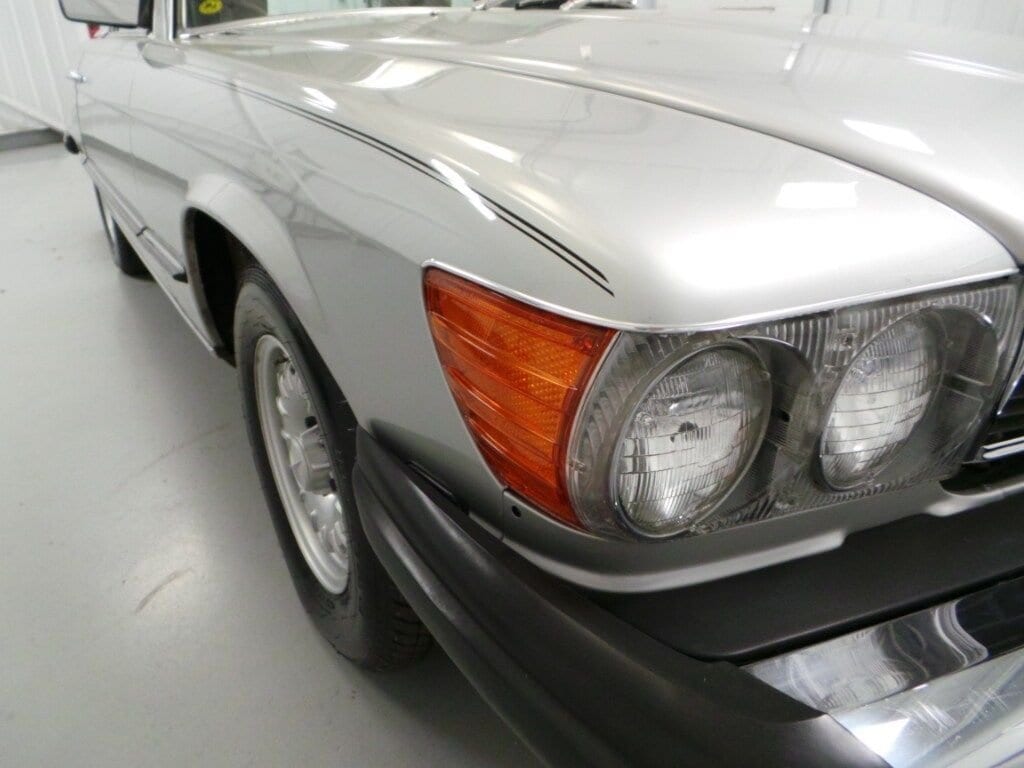 1982 Mercedes-Benz 380 SL 33