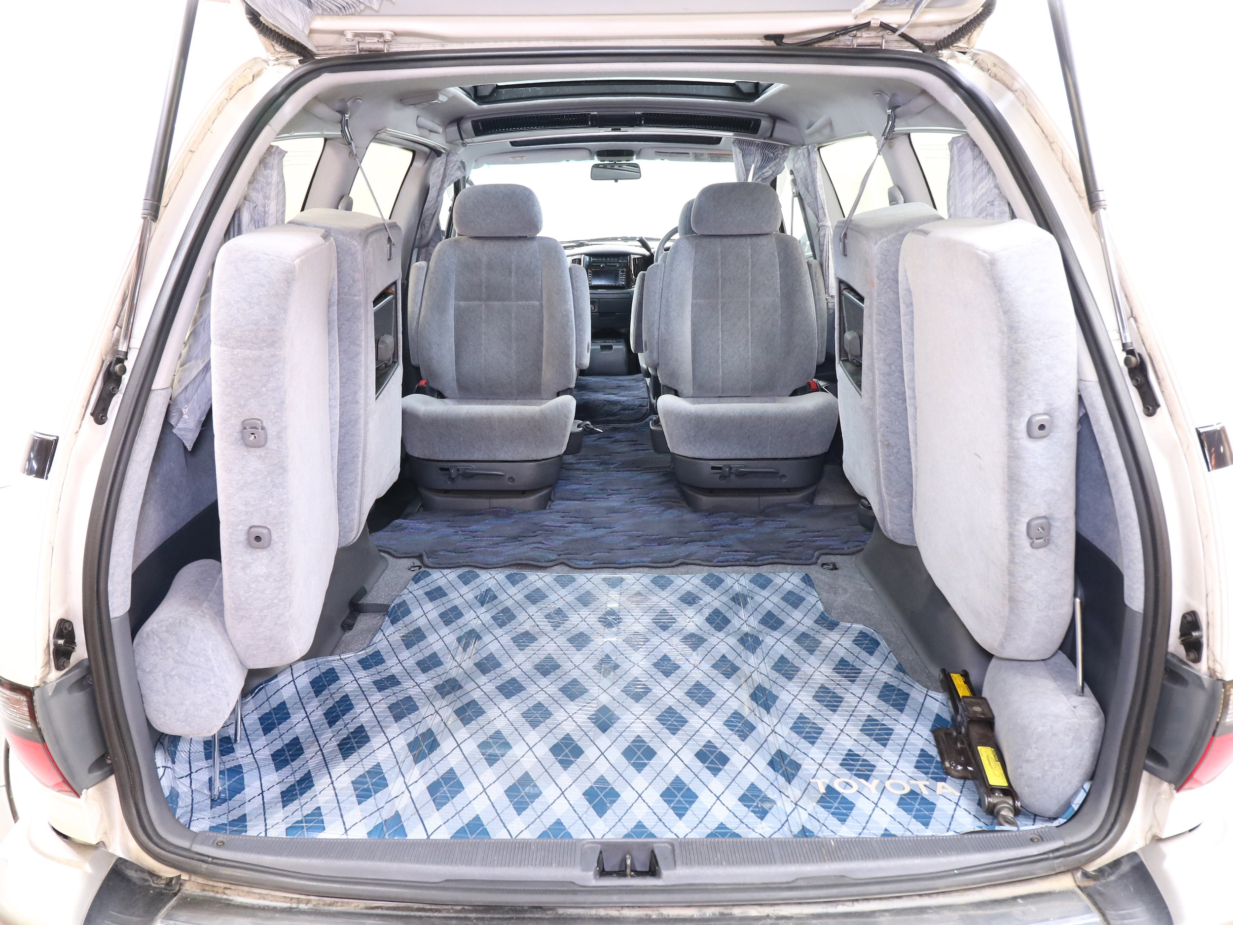 1998 Toyota Estima G 29