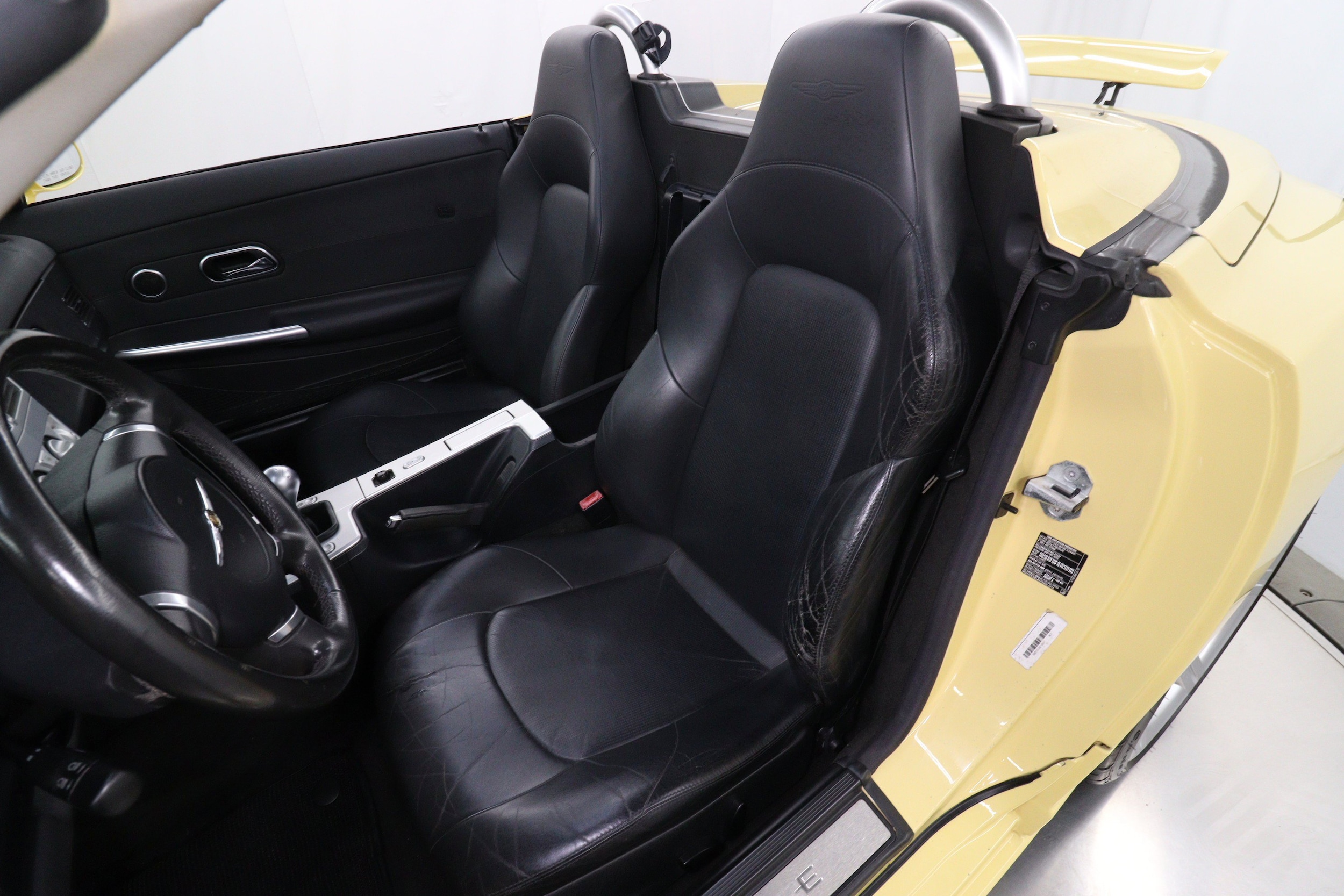 2005 Chrysler Crossfire 27